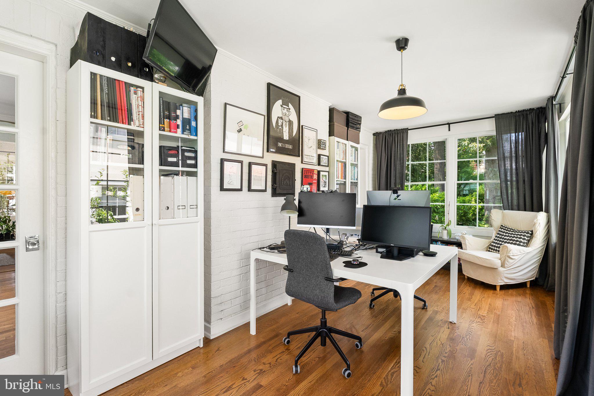 CHEVY CHASE - Residential