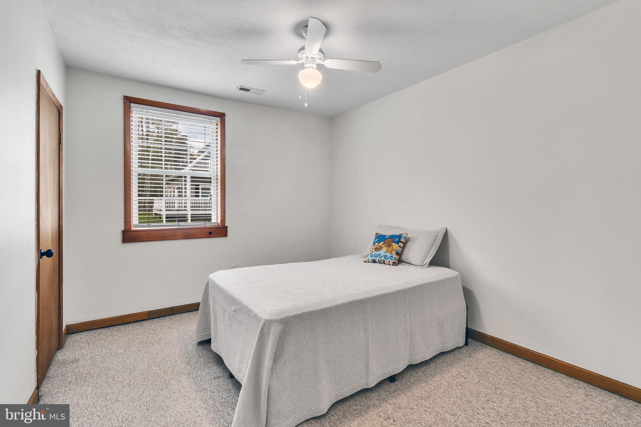 CHESAPEAKE BEACH ESTATES - Residential