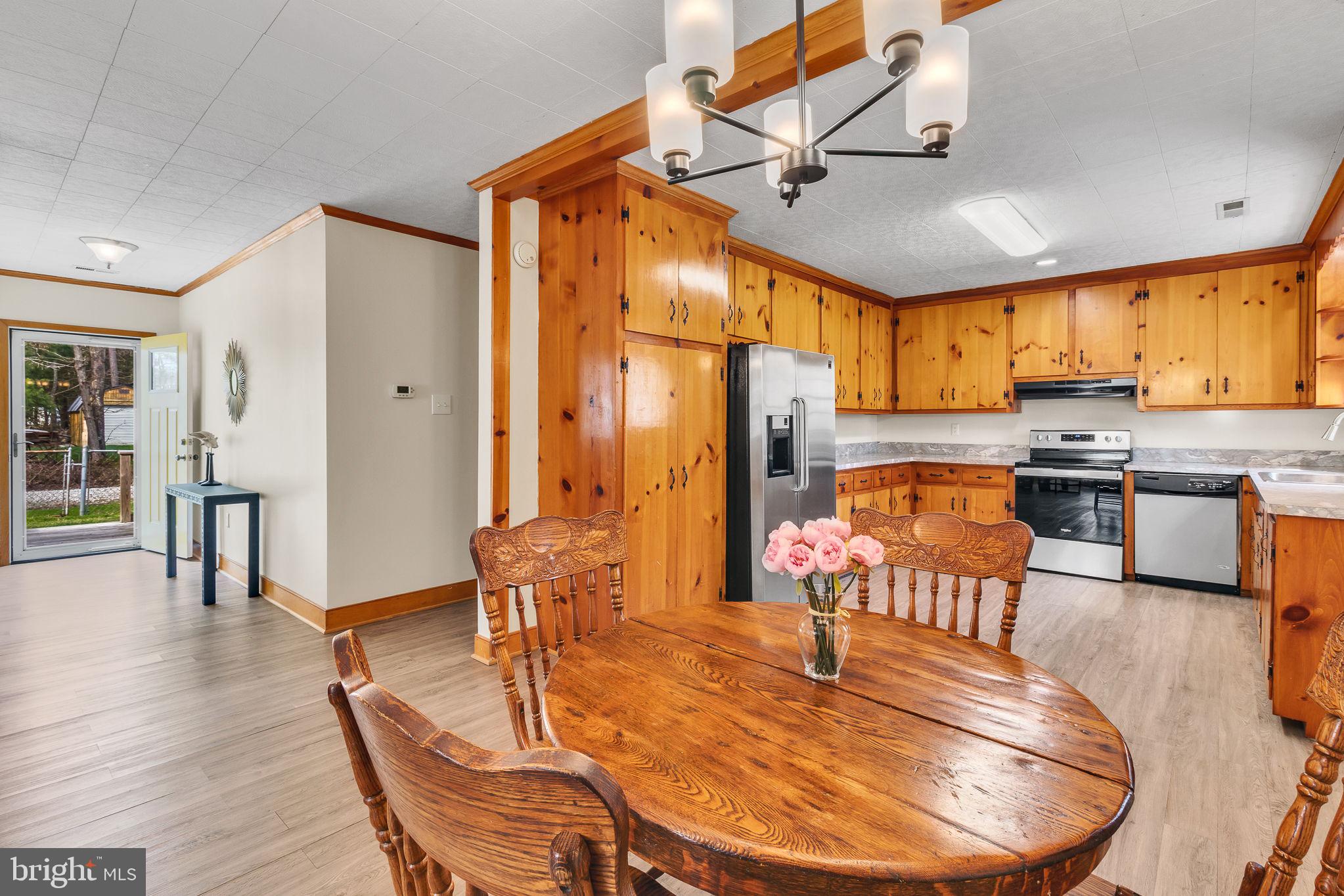 CHESAPEAKE BEACH ESTATES - Residential