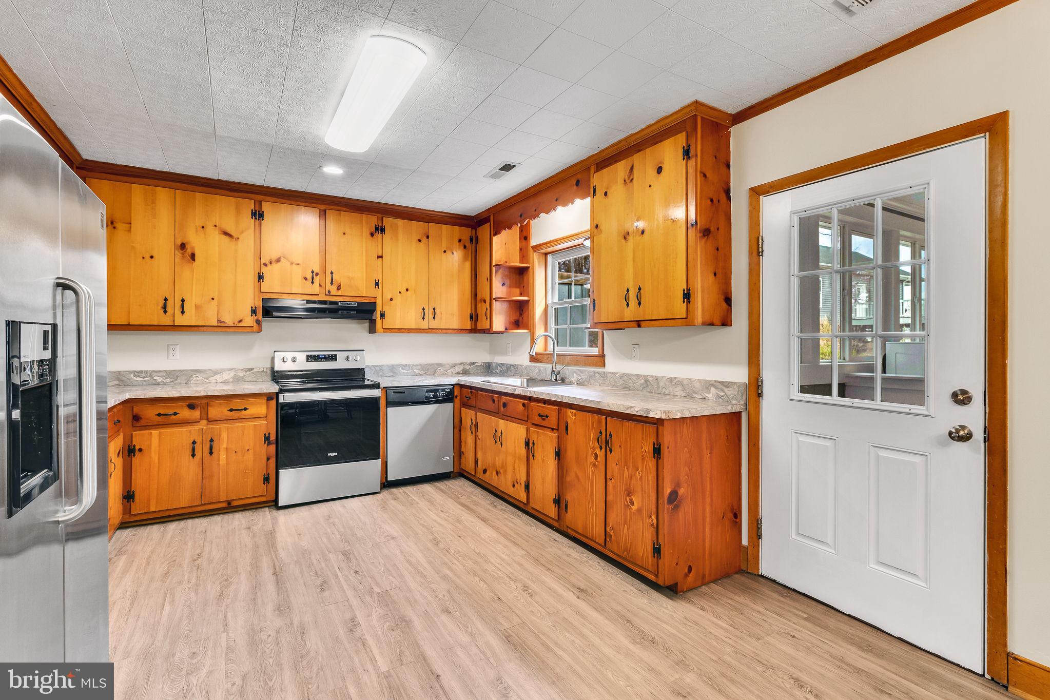 CHESAPEAKE BEACH ESTATES - Residential