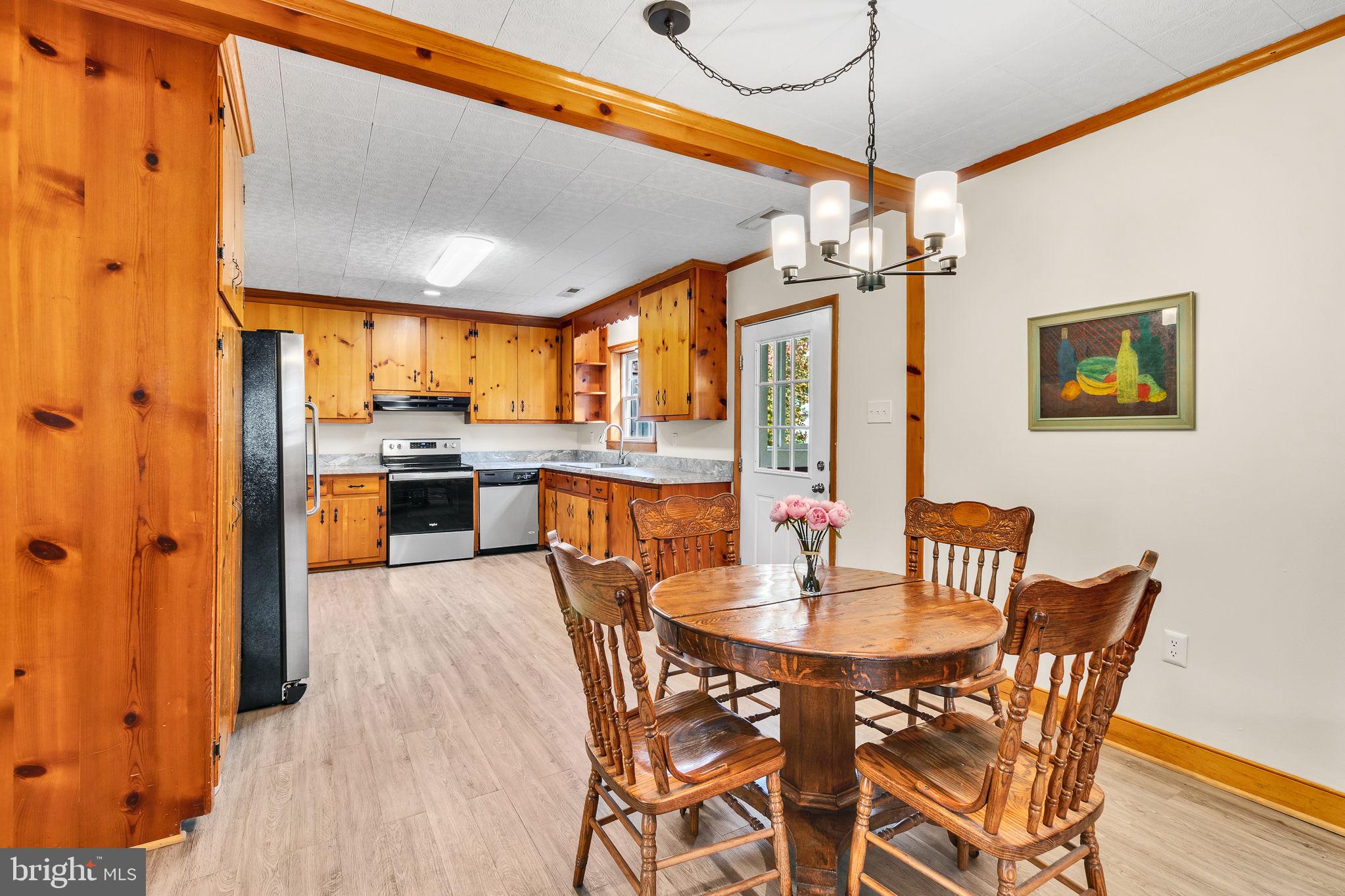 CHESAPEAKE BEACH ESTATES - Residential