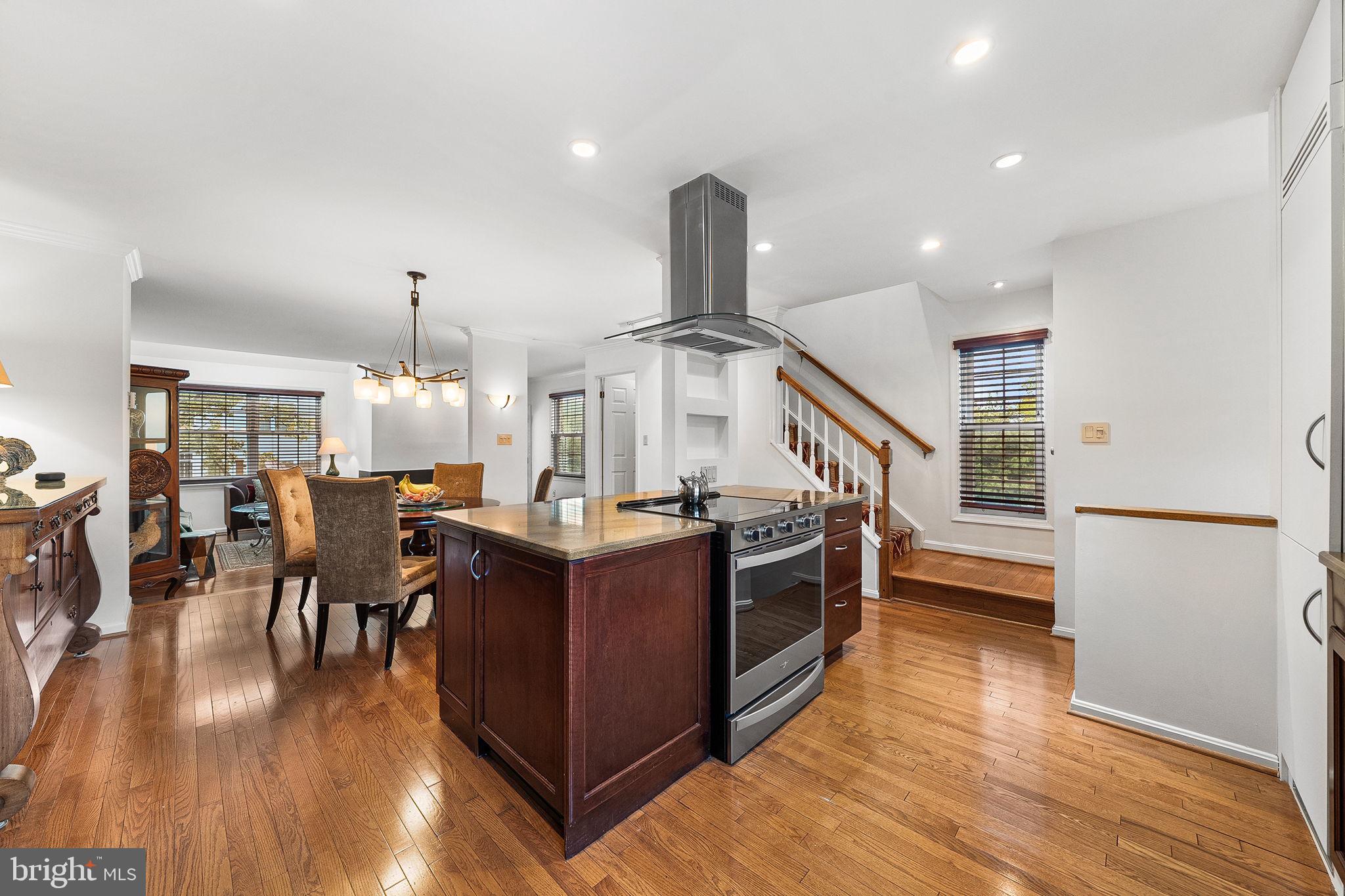 2100 HUTCHISON GROVE COURT