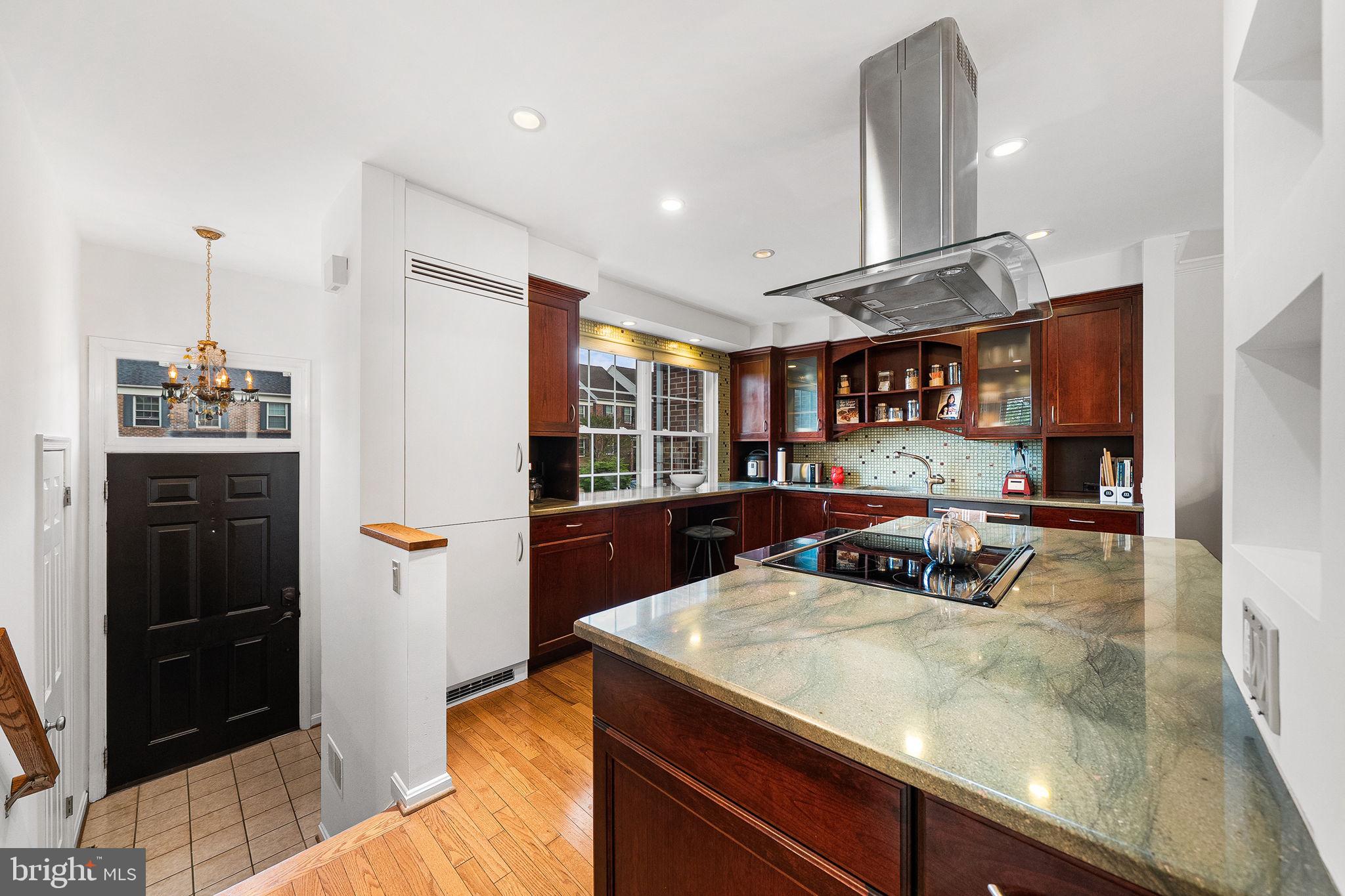 2100 HUTCHISON GROVE COURT