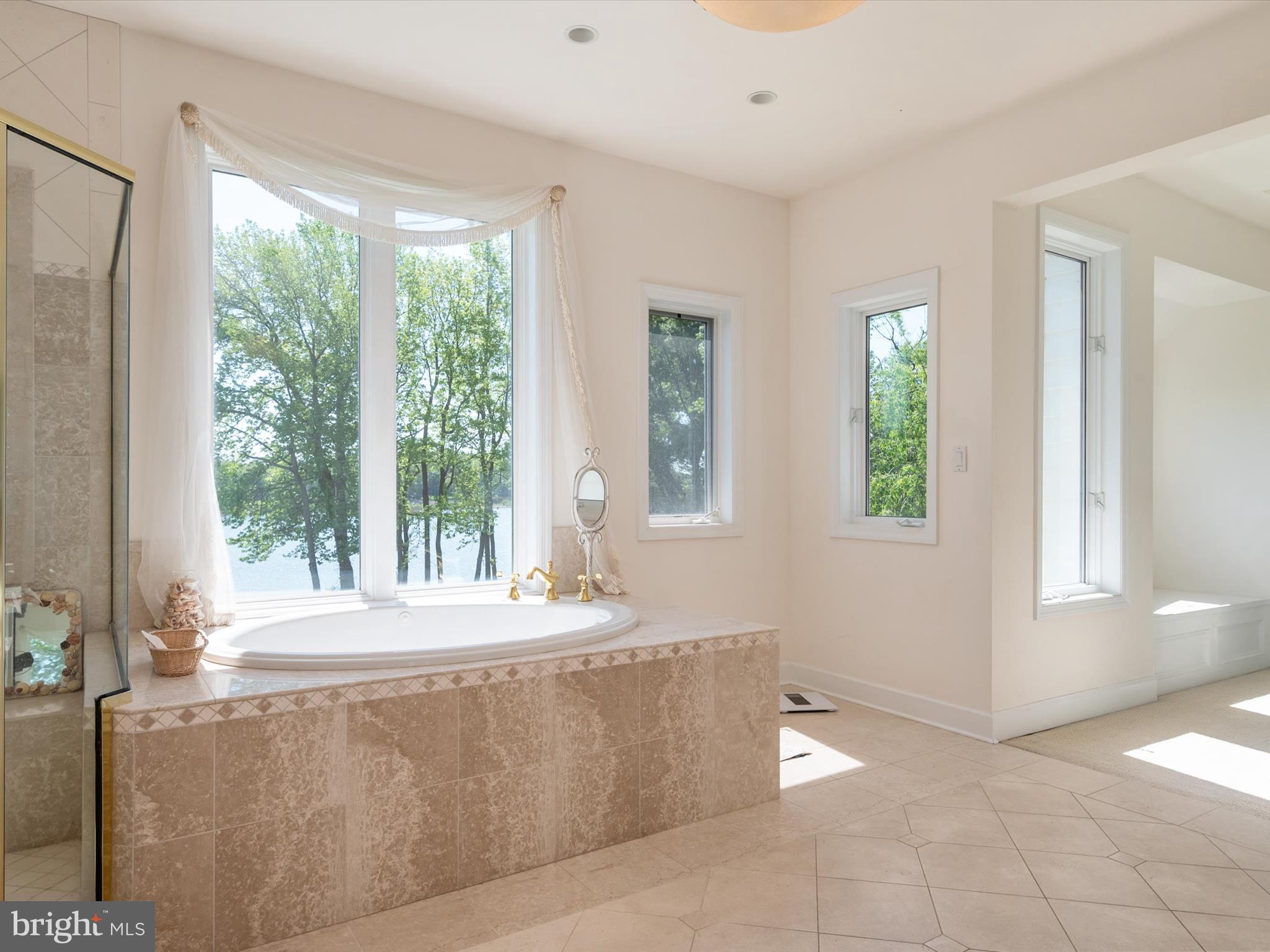 FISHING CREEK FARM - Residential