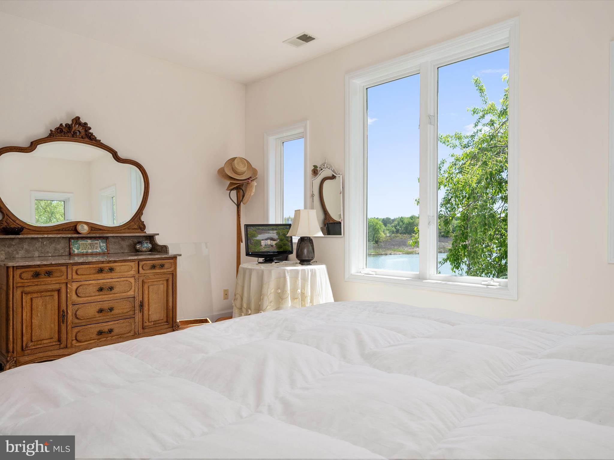 FISHING CREEK FARM - Residential