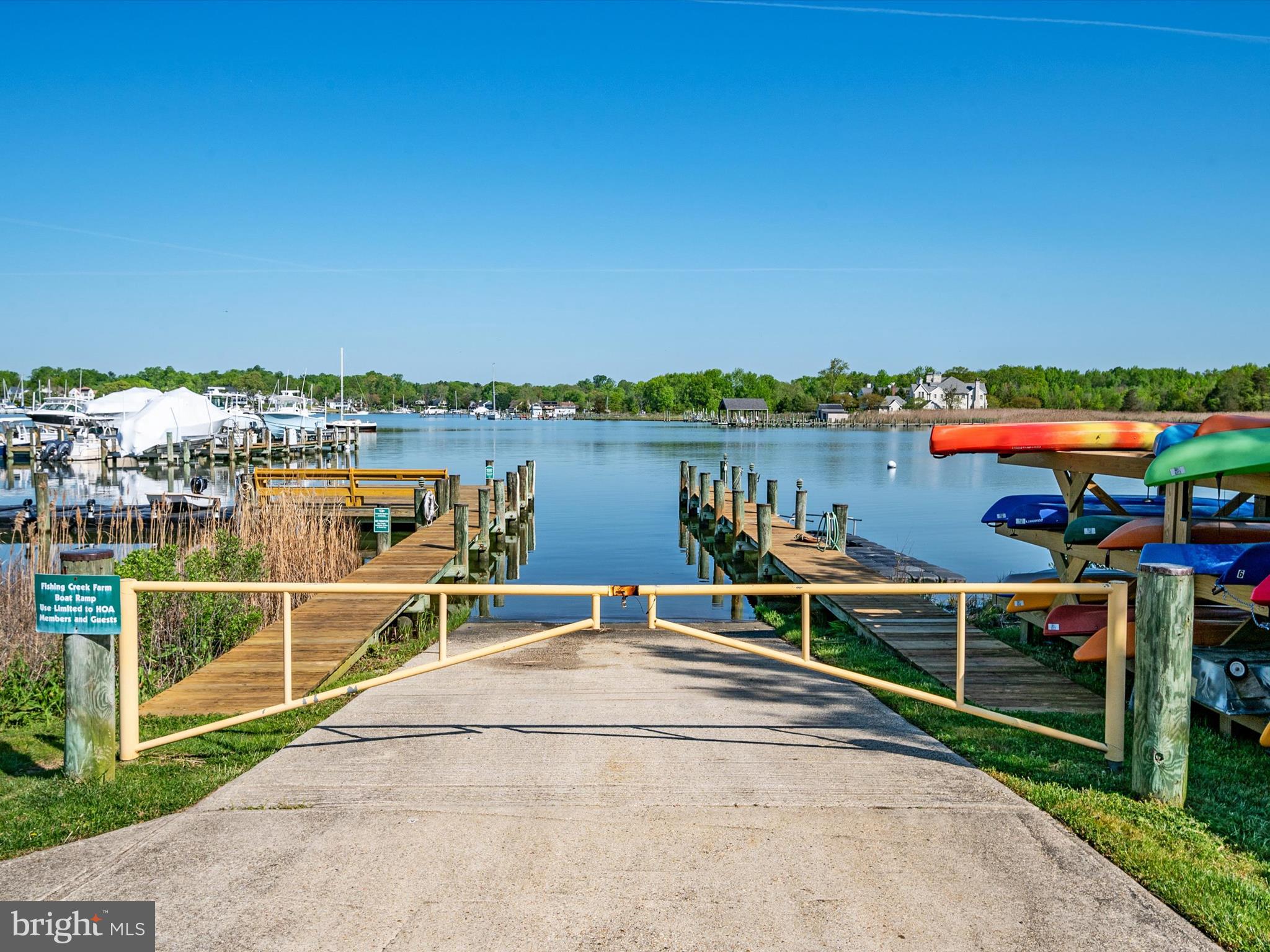 FISHING CREEK FARM - Residential