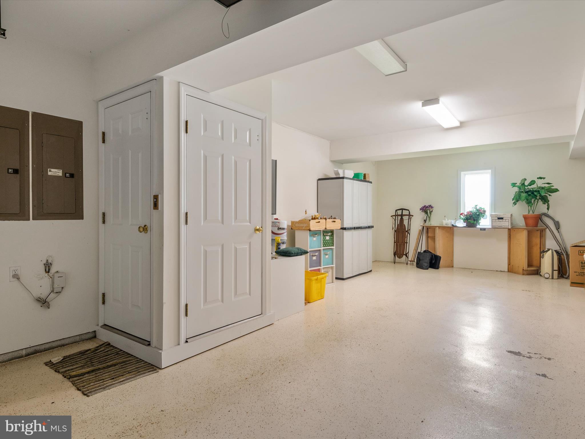 FISHING CREEK FARM - Residential