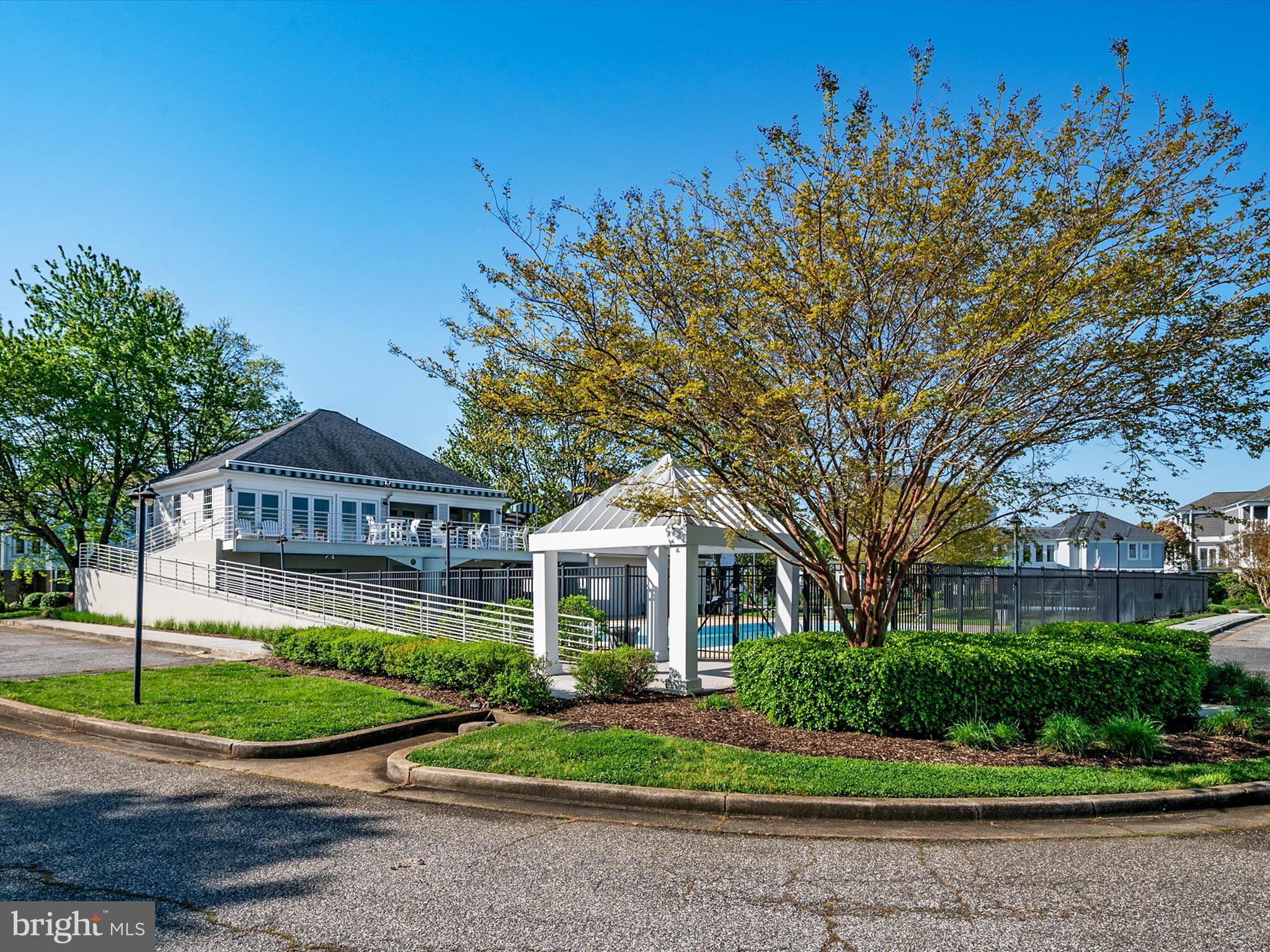 FISHING CREEK FARM - Residential