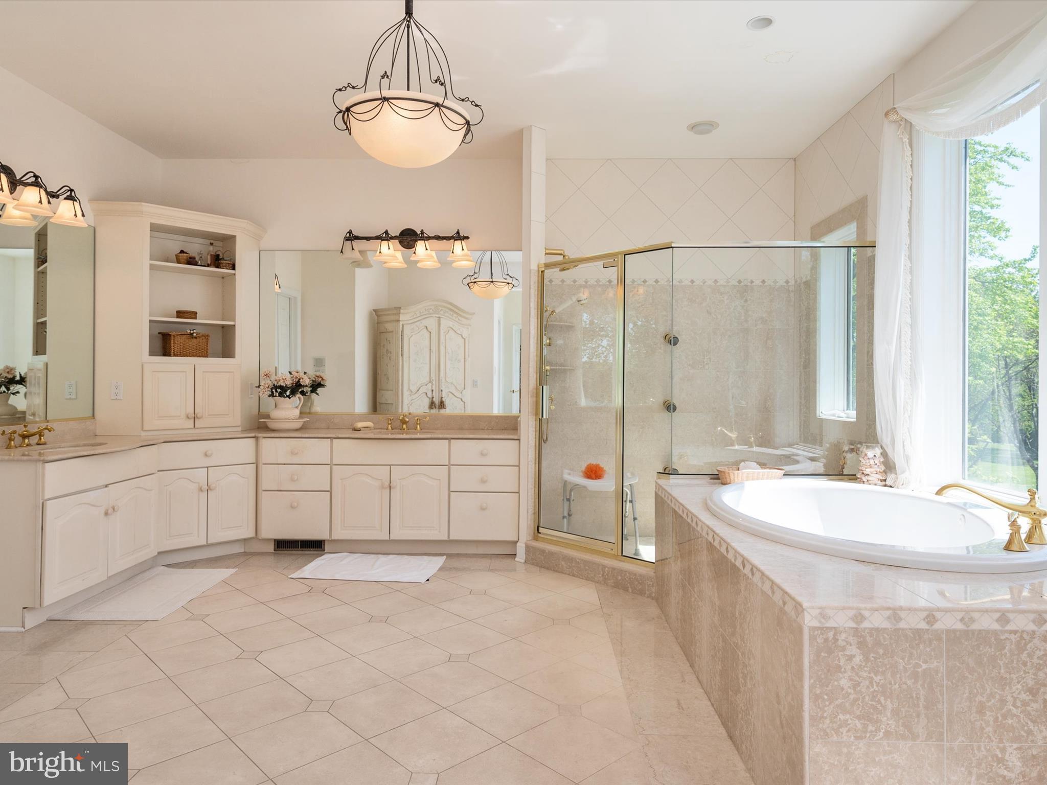 FISHING CREEK FARM - Residential