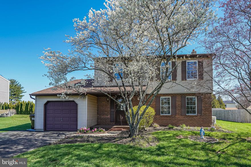 Perfectly set on a large lot in desirable Wynmere Hunt, this well-maintained home offers a solid foundation and incredible potential.  While in need of cosmetic updating, this home has been meticulously care-for and only needs your personal touch.  With a large eat-in kitchen open to a sunken den, the first floor of the house flows and is flooded with natural light.  Upstairs, you'll find three generous bedrooms and a full bathroom, along with the opportunity to add a master suite over the attached garage if you need more space.  The house sits back off of the road on a large lot with plenty of room for gardening, play, or future outdoor entertaining spaces.  This is your opportunity to take a wonderful home in a sought after neighborhood and make it your own.  Schedule your appointment today - it won't last!