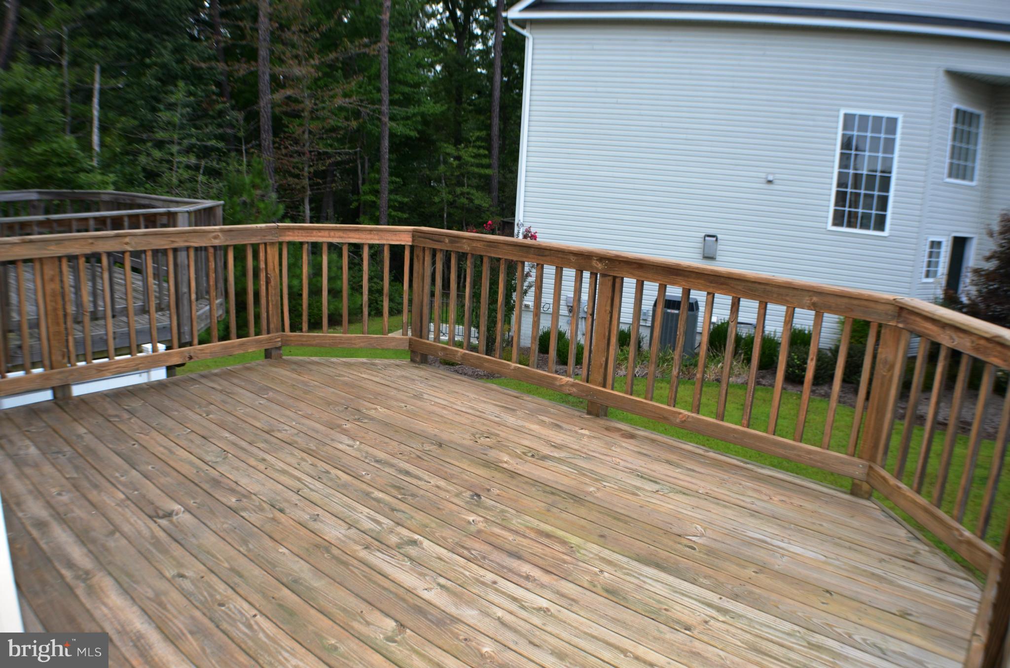 DAHLIA PARK OF WILDEWOOD - Residential Lease