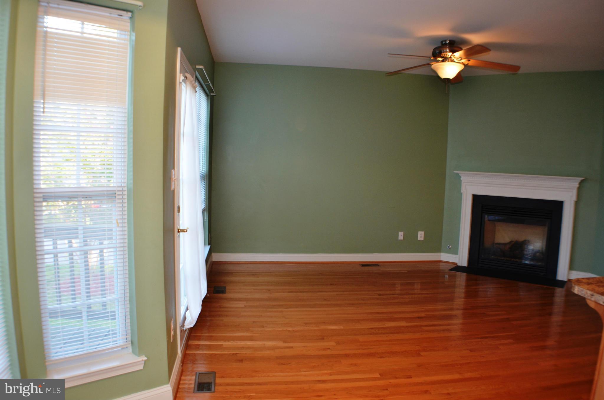 DAHLIA PARK OF WILDEWOOD - Residential Lease