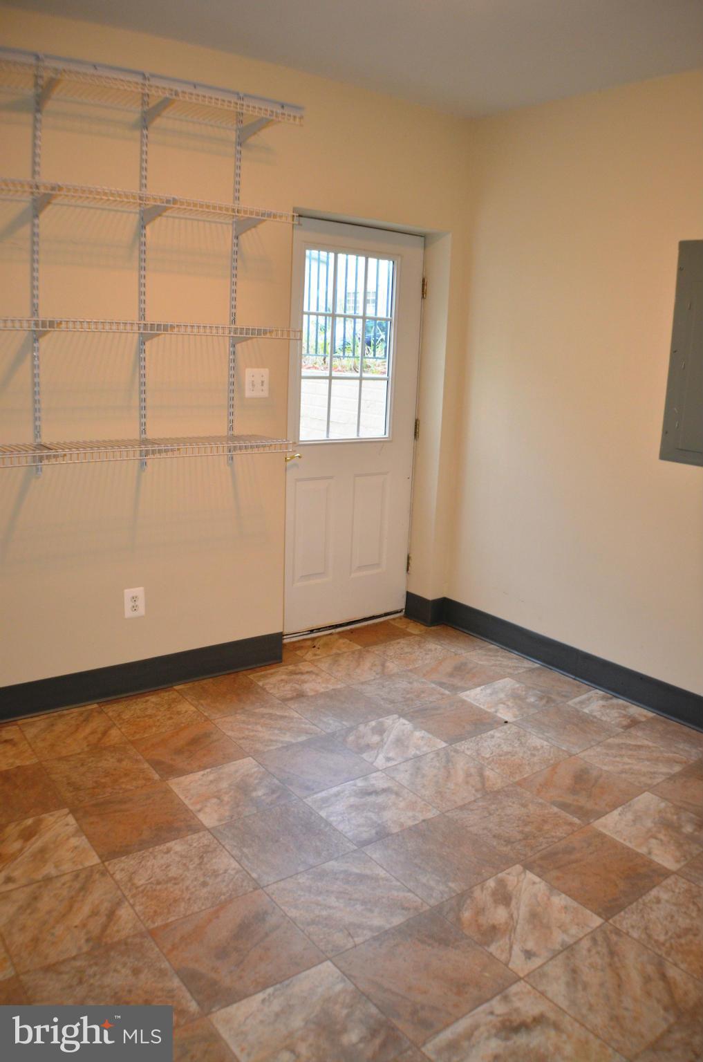 DAHLIA PARK OF WILDEWOOD - Residential Lease