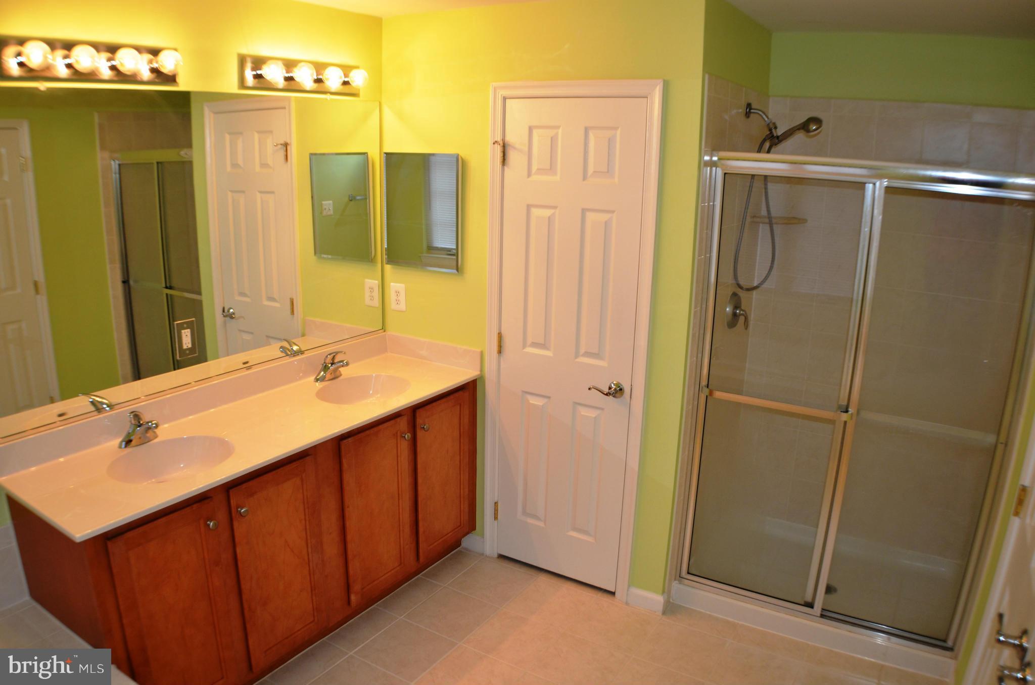 DAHLIA PARK OF WILDEWOOD - Residential Lease