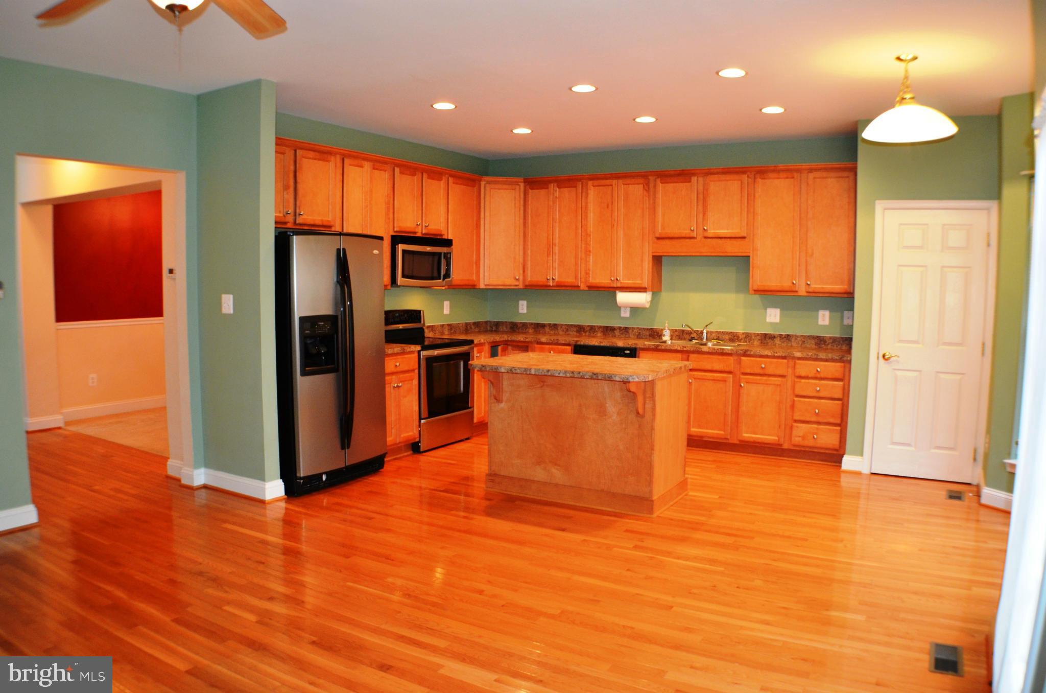 DAHLIA PARK OF WILDEWOOD - Residential Lease