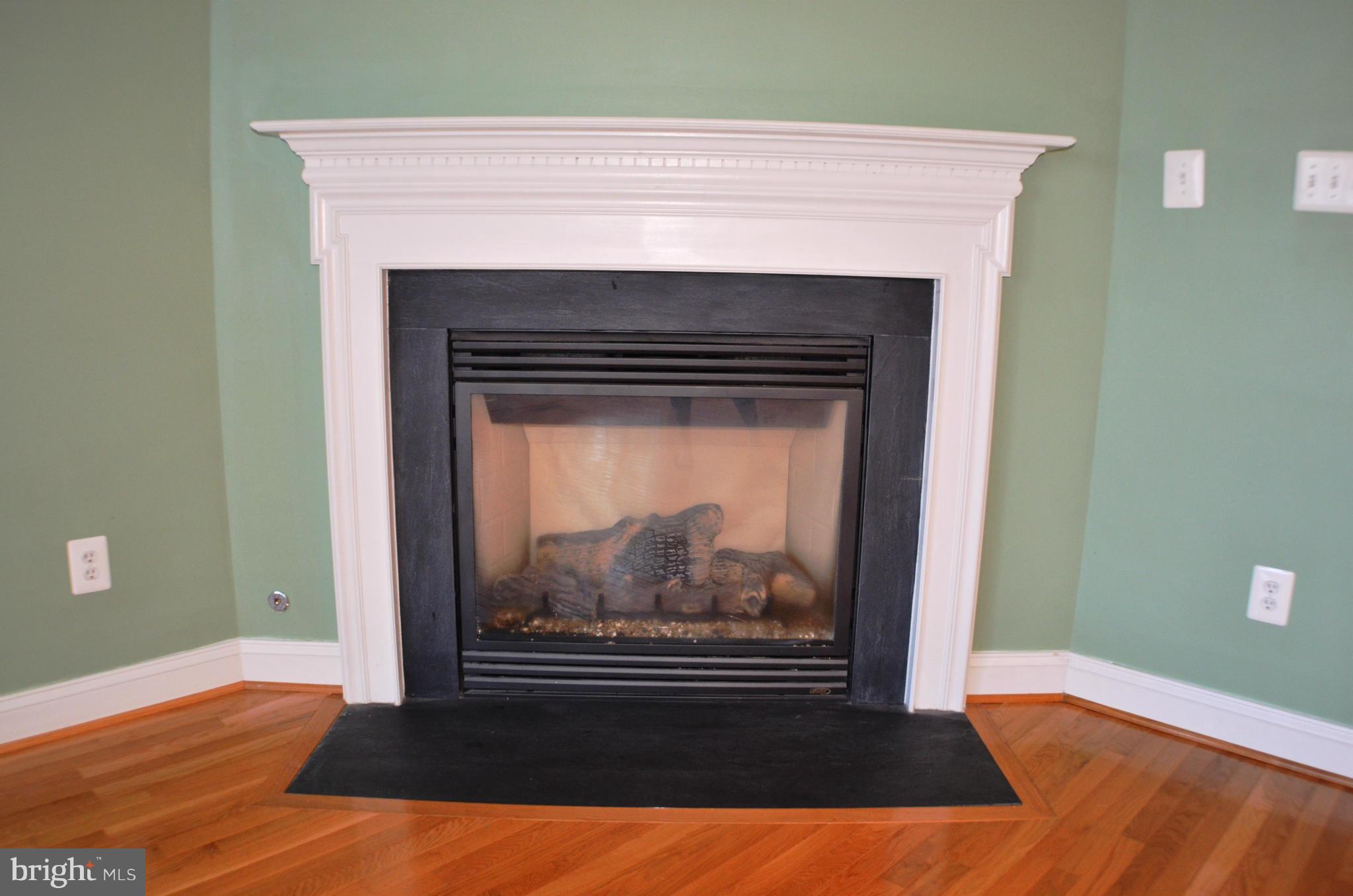 DAHLIA PARK OF WILDEWOOD - Residential Lease