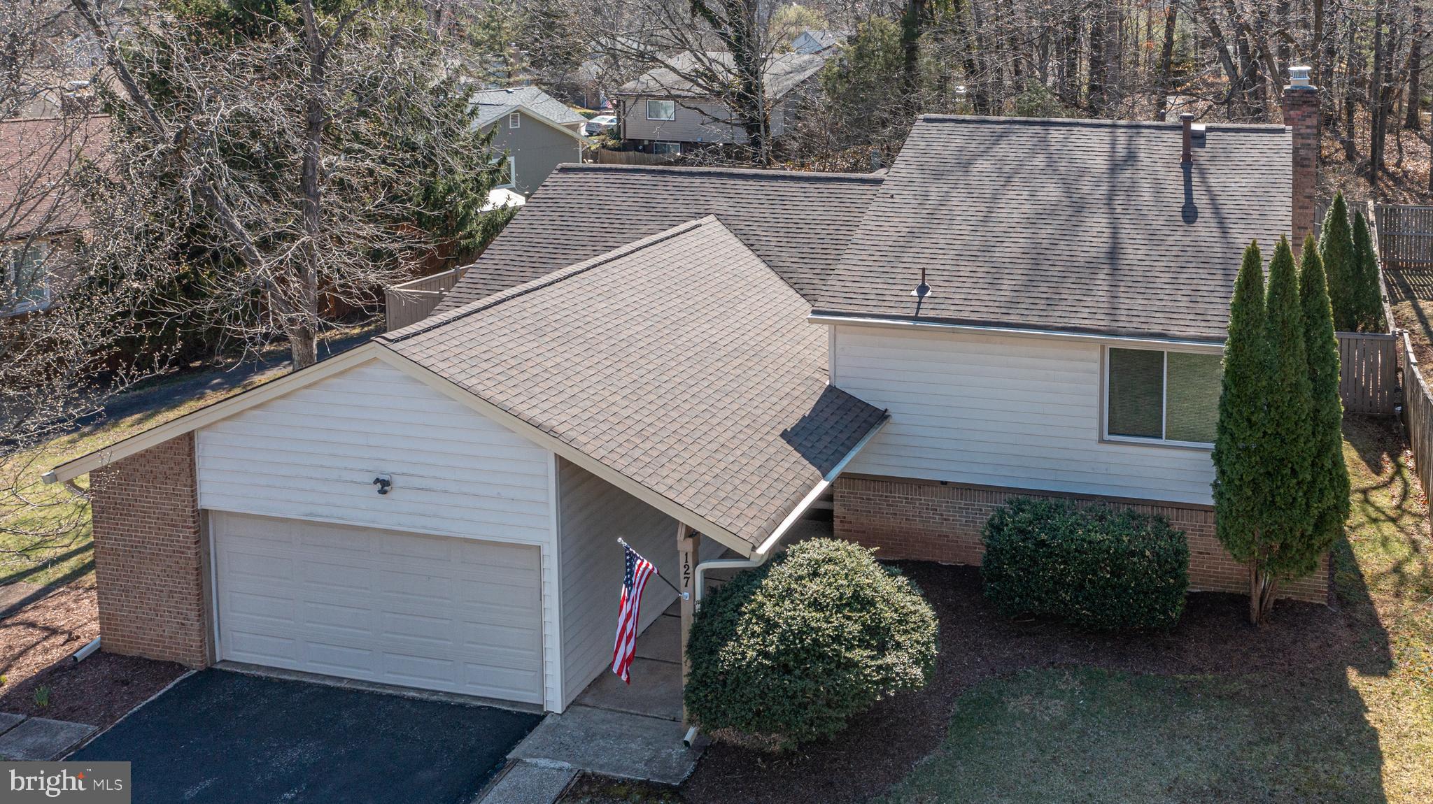 SUGARLAND RUN - Residential