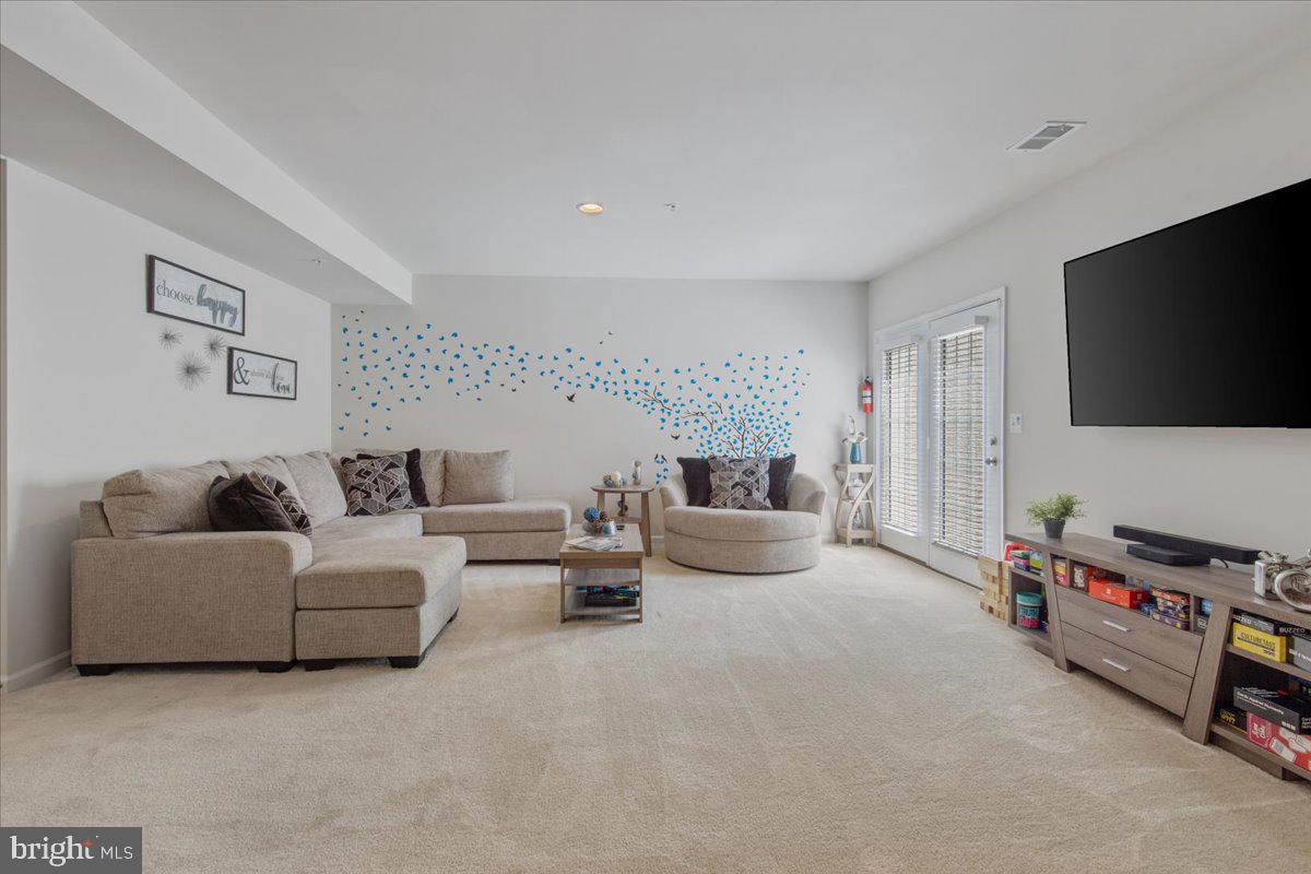 SMITH HOME FARM - Residential