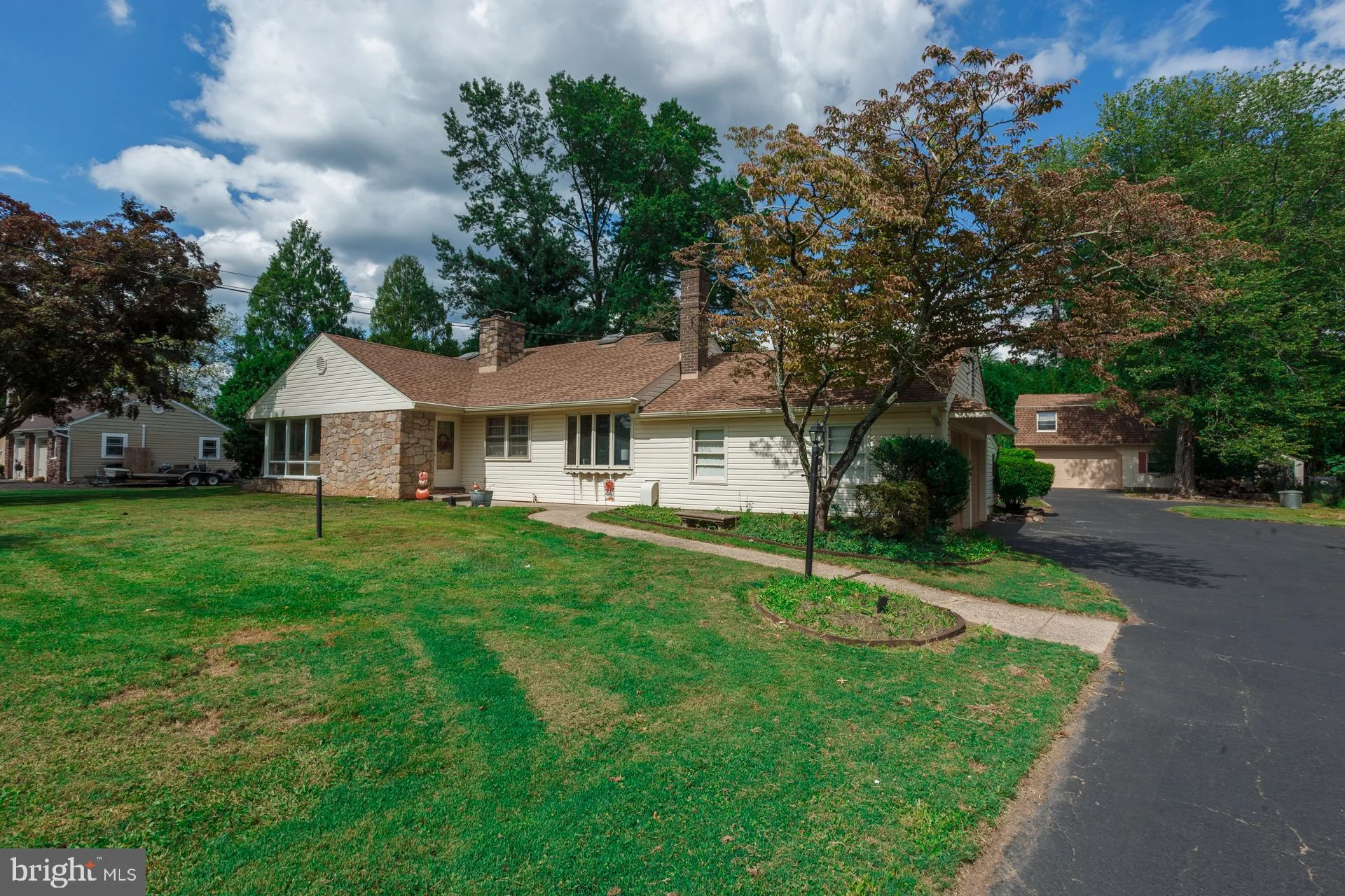 1065 Bristol Road