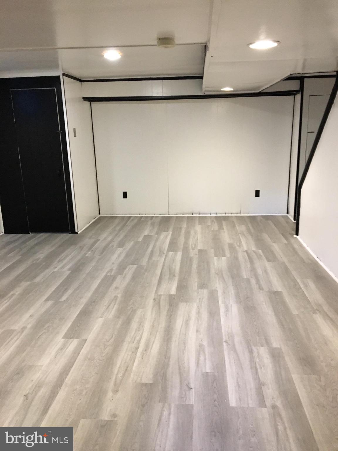 GREENSPRING - Residential Lease