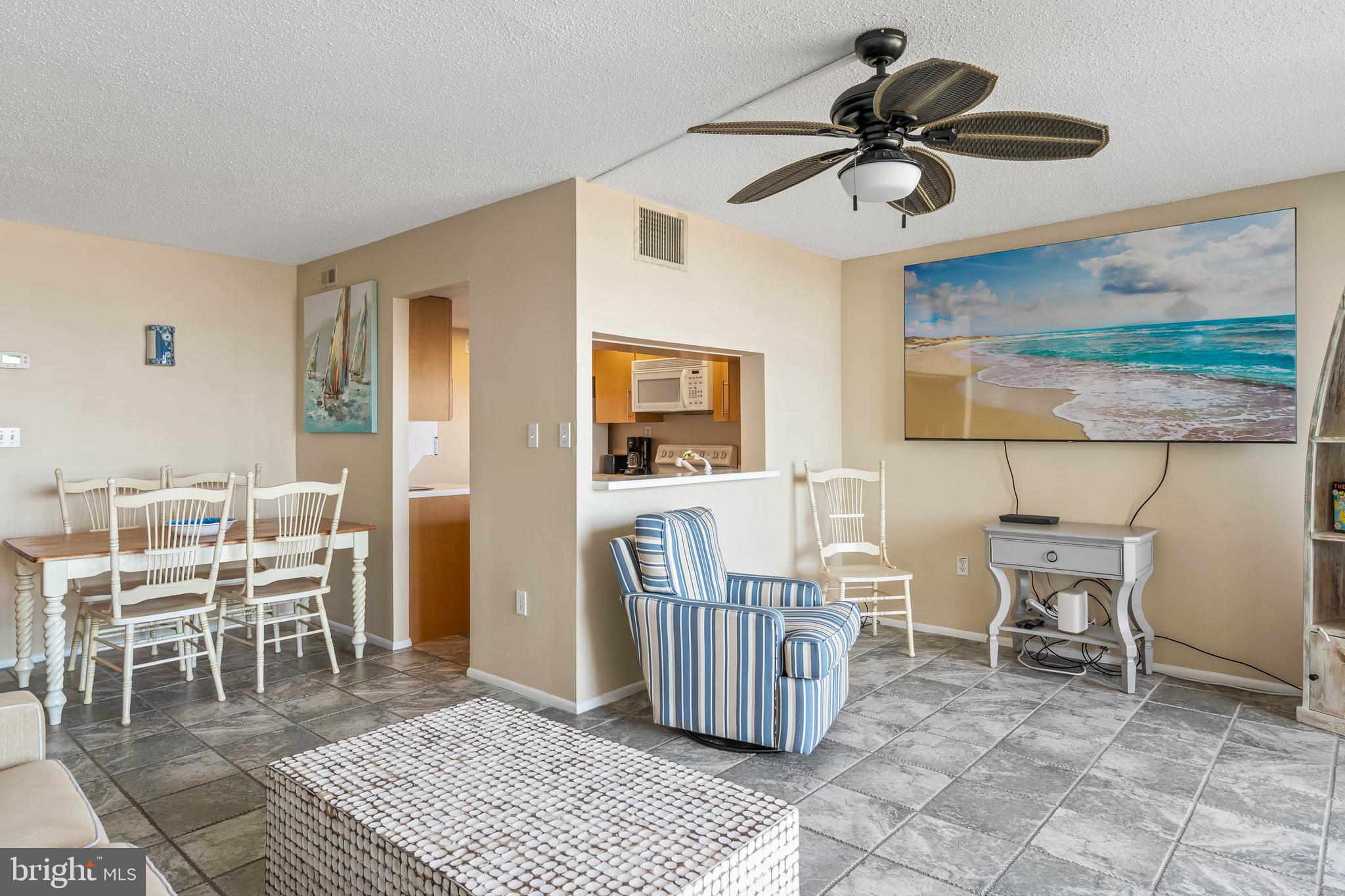 SEA COLONY EAST - Residential