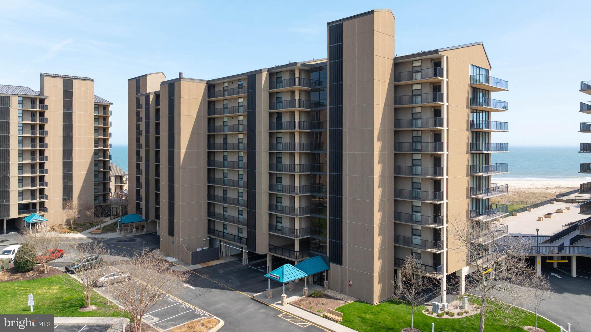 SEA COLONY EAST - Residential