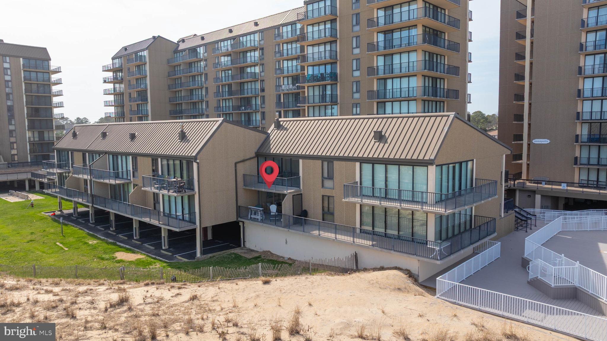 SEA COLONY EAST - Residential