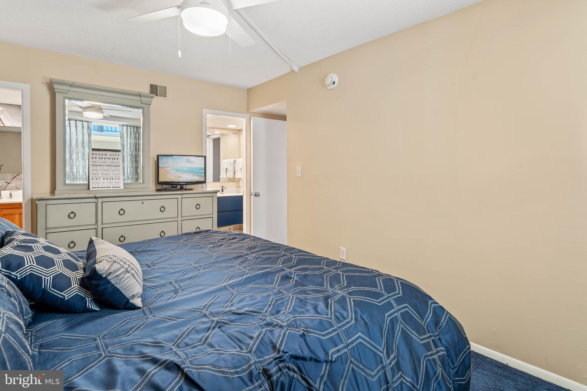 SEA COLONY EAST - Residential