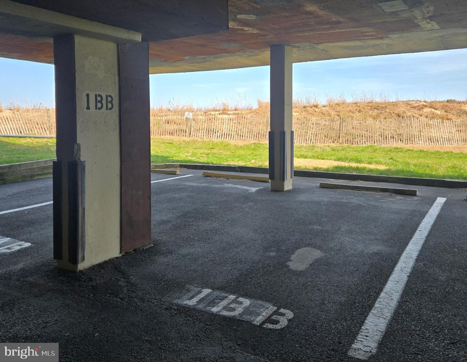 SEA COLONY EAST - Residential