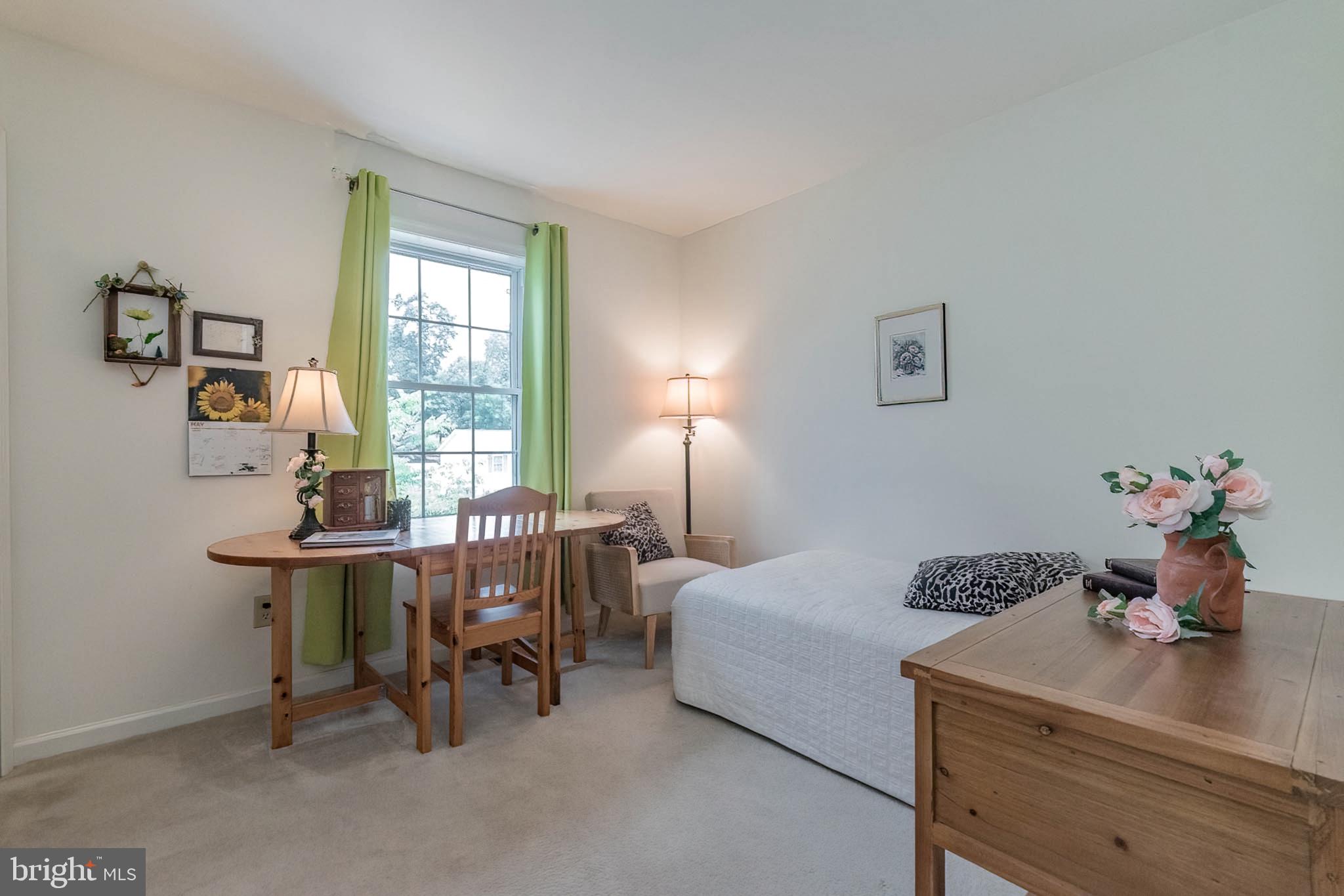 FOREST HEIGHTS - Residential