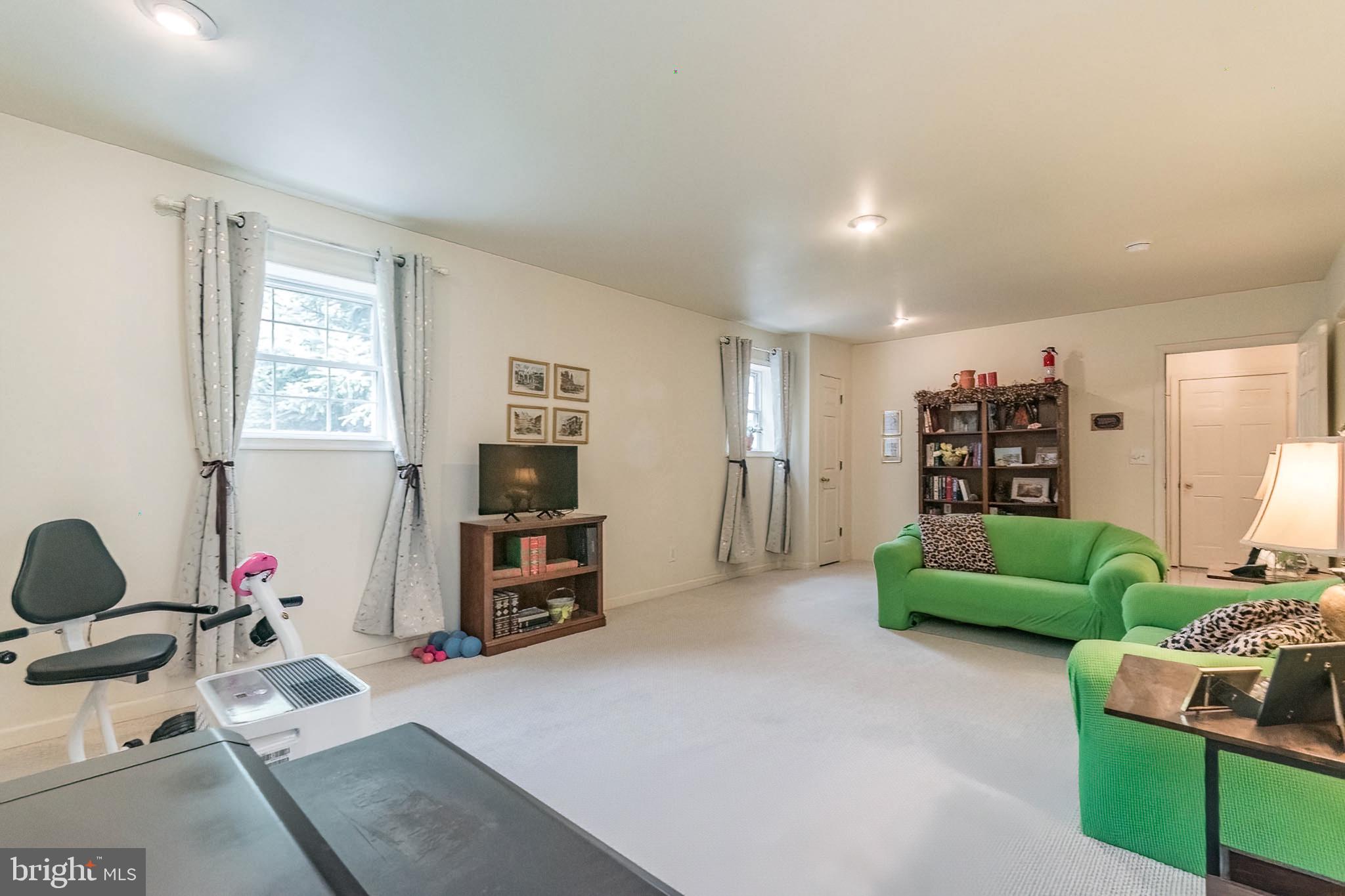 FOREST HEIGHTS - Residential