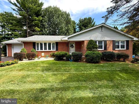 Photo of 703 Fairfield Avenue, WESTMINSTER, MD 21157 (MLS # MDCR2037328)