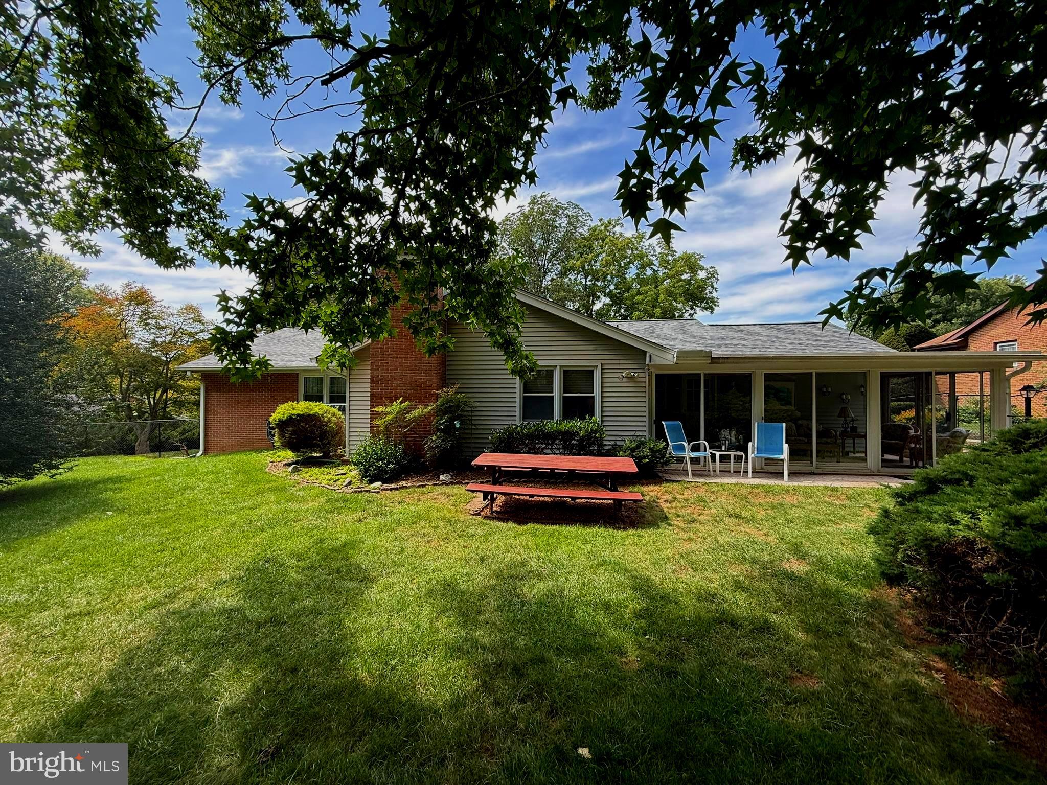 703 FAIRFIELD AVENUE