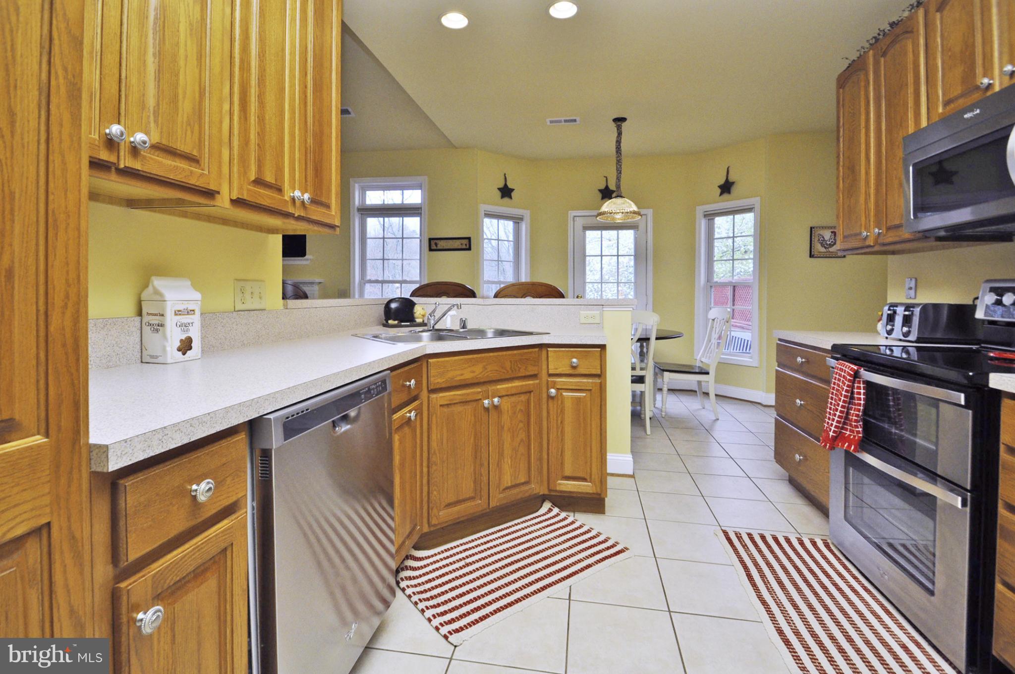 STAFFORD LAKES VILLAGE - Residential