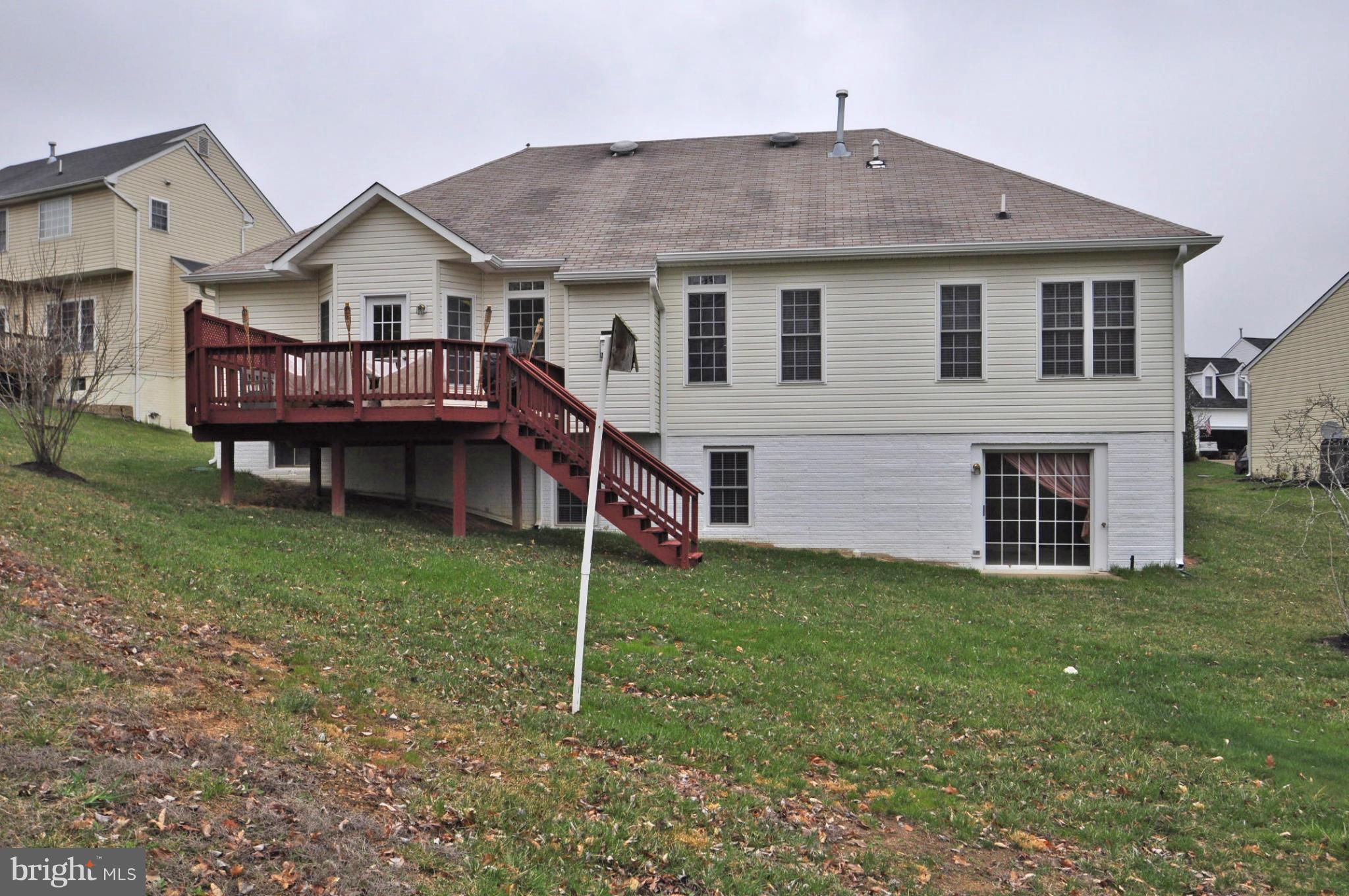 STAFFORD LAKES VILLAGE - Residential