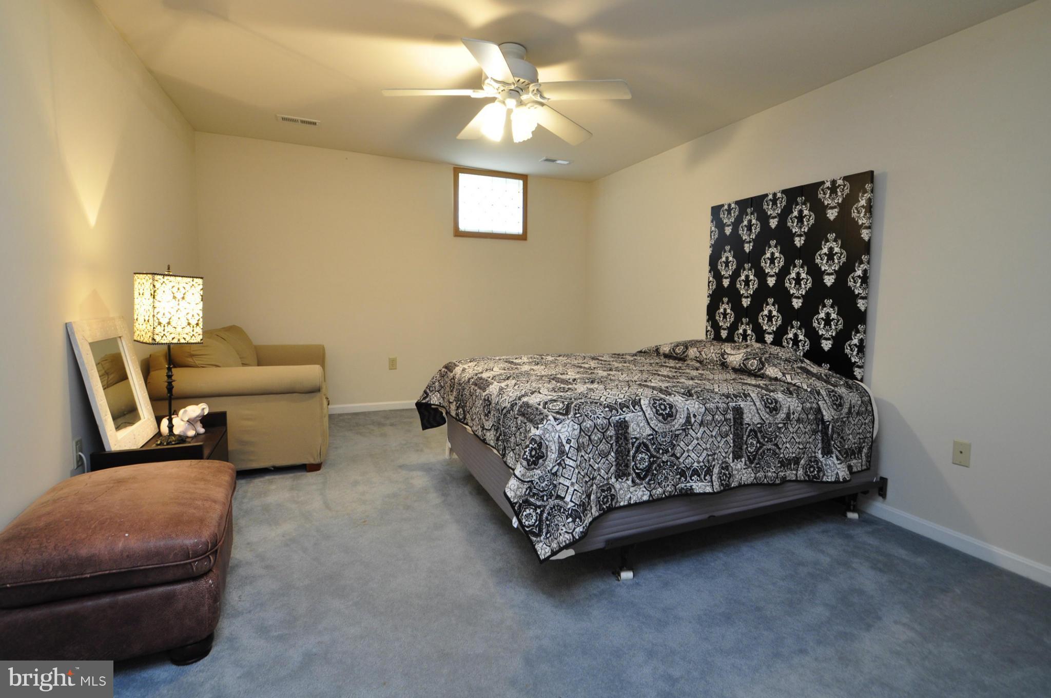 STAFFORD LAKES VILLAGE - Residential