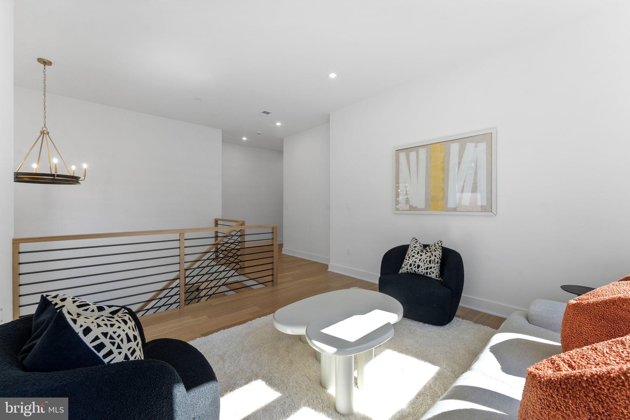 WOODHAVEN - Residential
