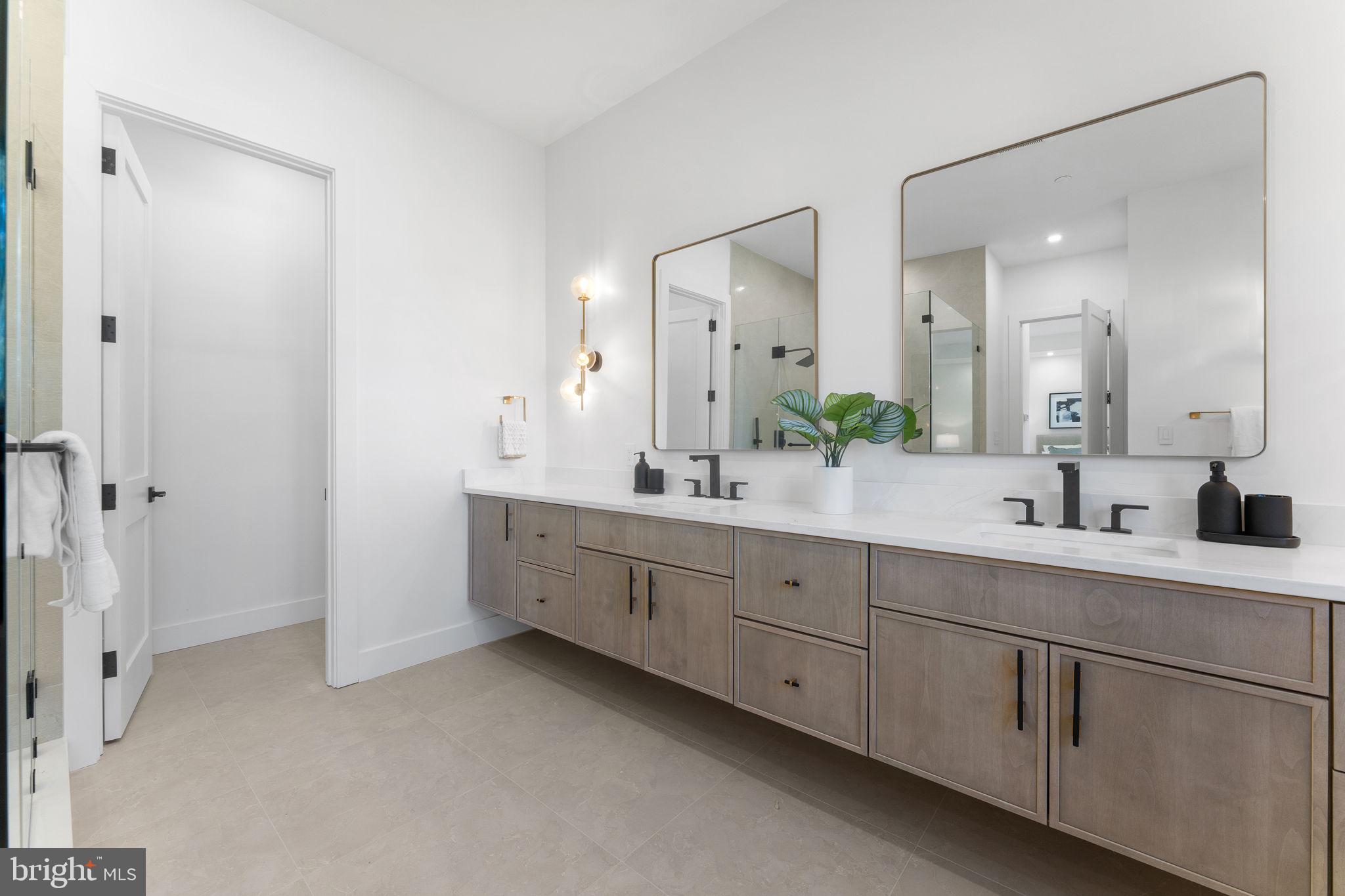 WOODHAVEN - Residential