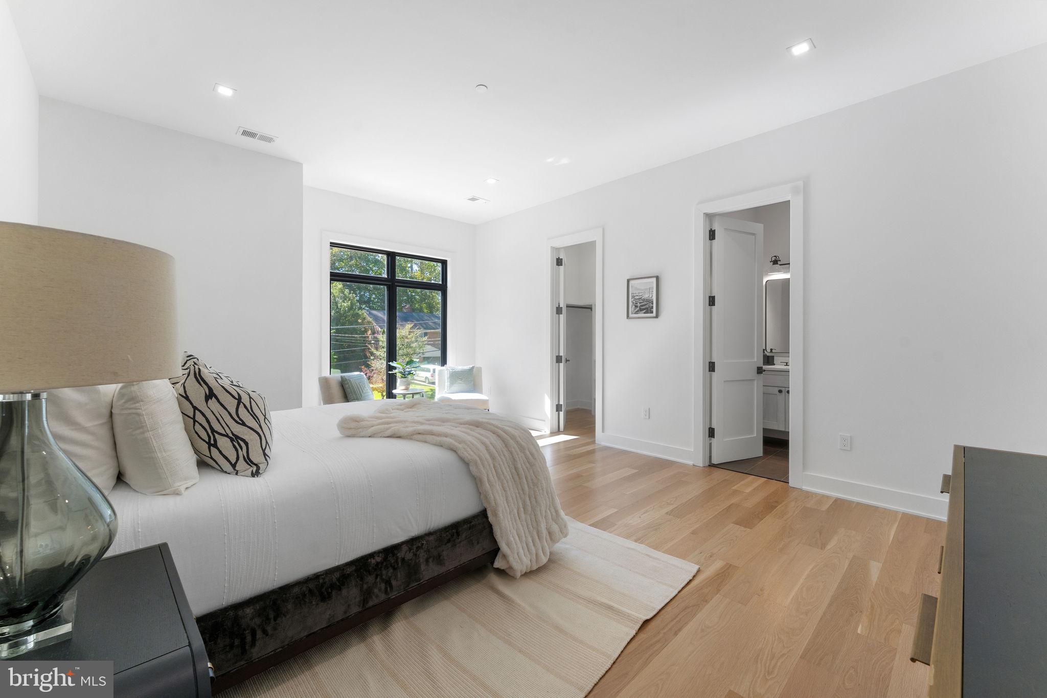 WOODHAVEN - Residential