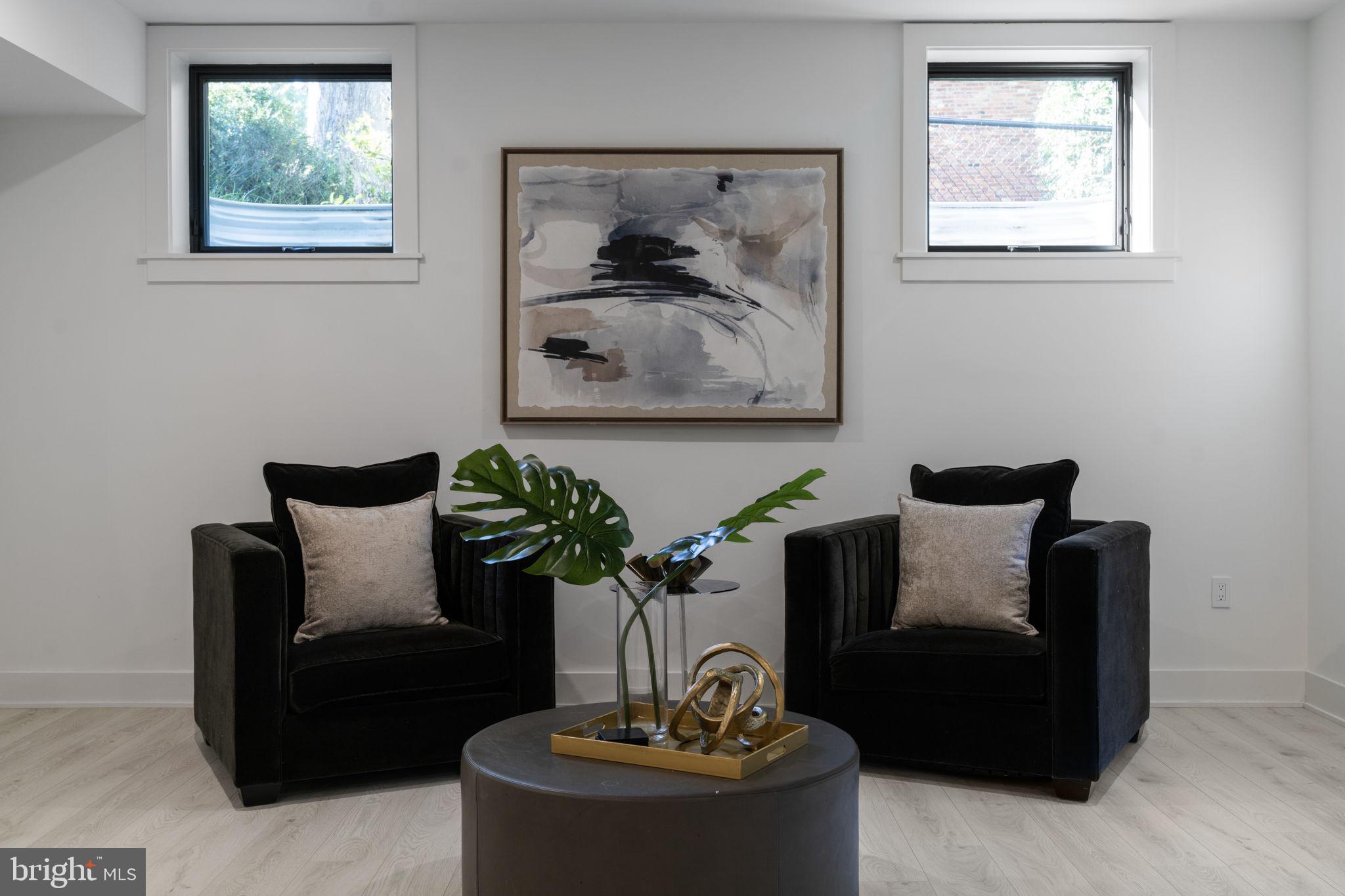 WOODHAVEN - Residential