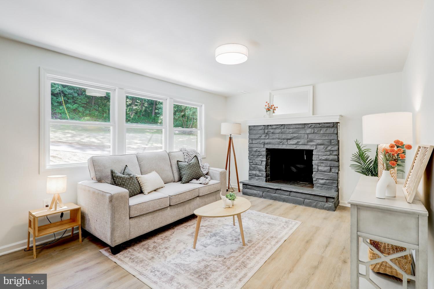 782 N CREEK ROAD