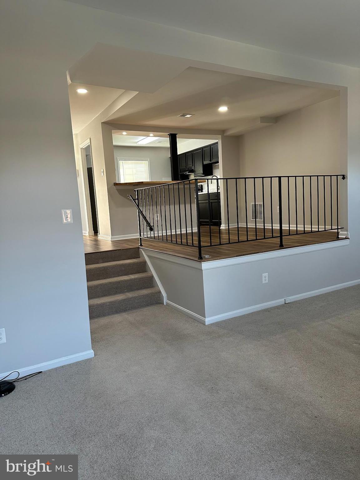 MOUNT VERNON SQUARE - Residential Lease