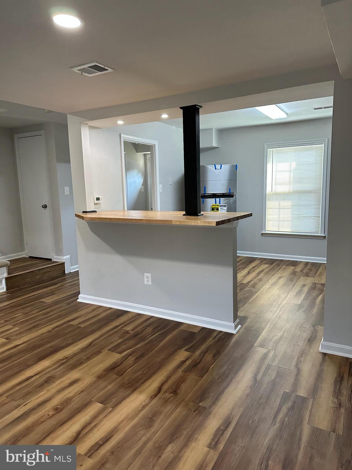 MOUNT VERNON SQUARE - Residential Lease