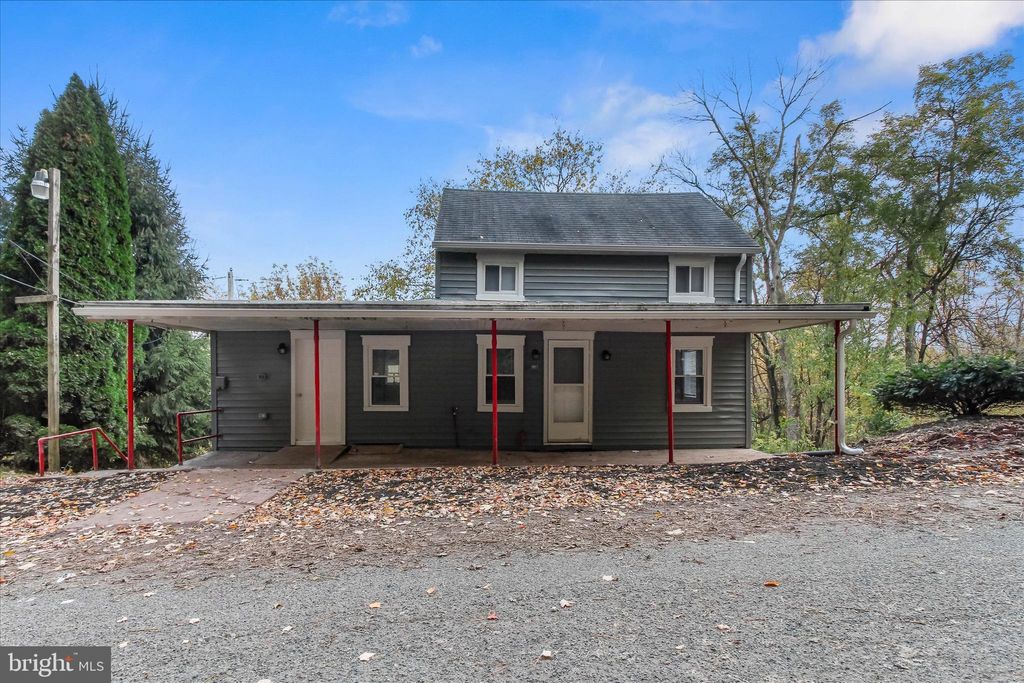 Photo of 165 BLUE LN, COLUMBIA, PA 17512 (MLS # PALA2026980)