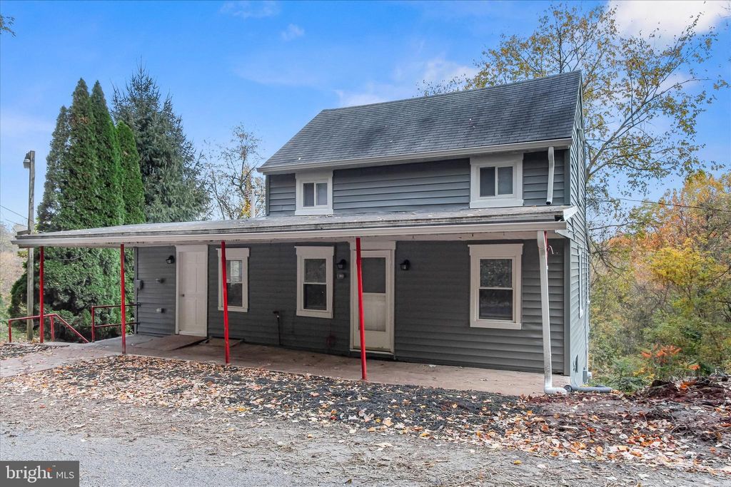 Photo of 165 BLUE LN, COLUMBIA, PA 17512 (MLS # PALA2026980)