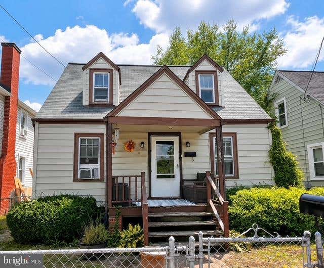 Photo of 309 Liberty Avenue, WINCHESTER, VA 22601 (MLS # VAWI2011268)
