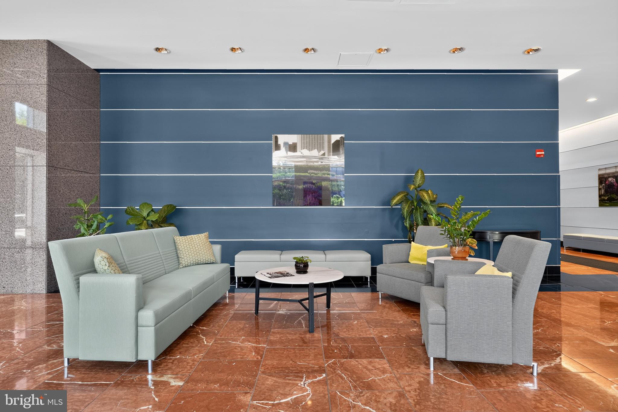 901 N PENN STREET 00 F1105