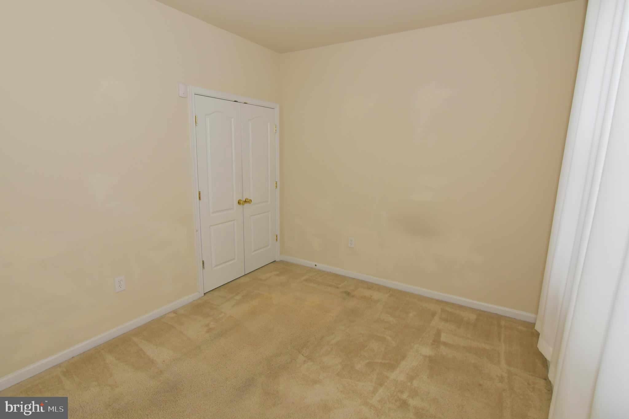 WAKELAND MANOR - Residential