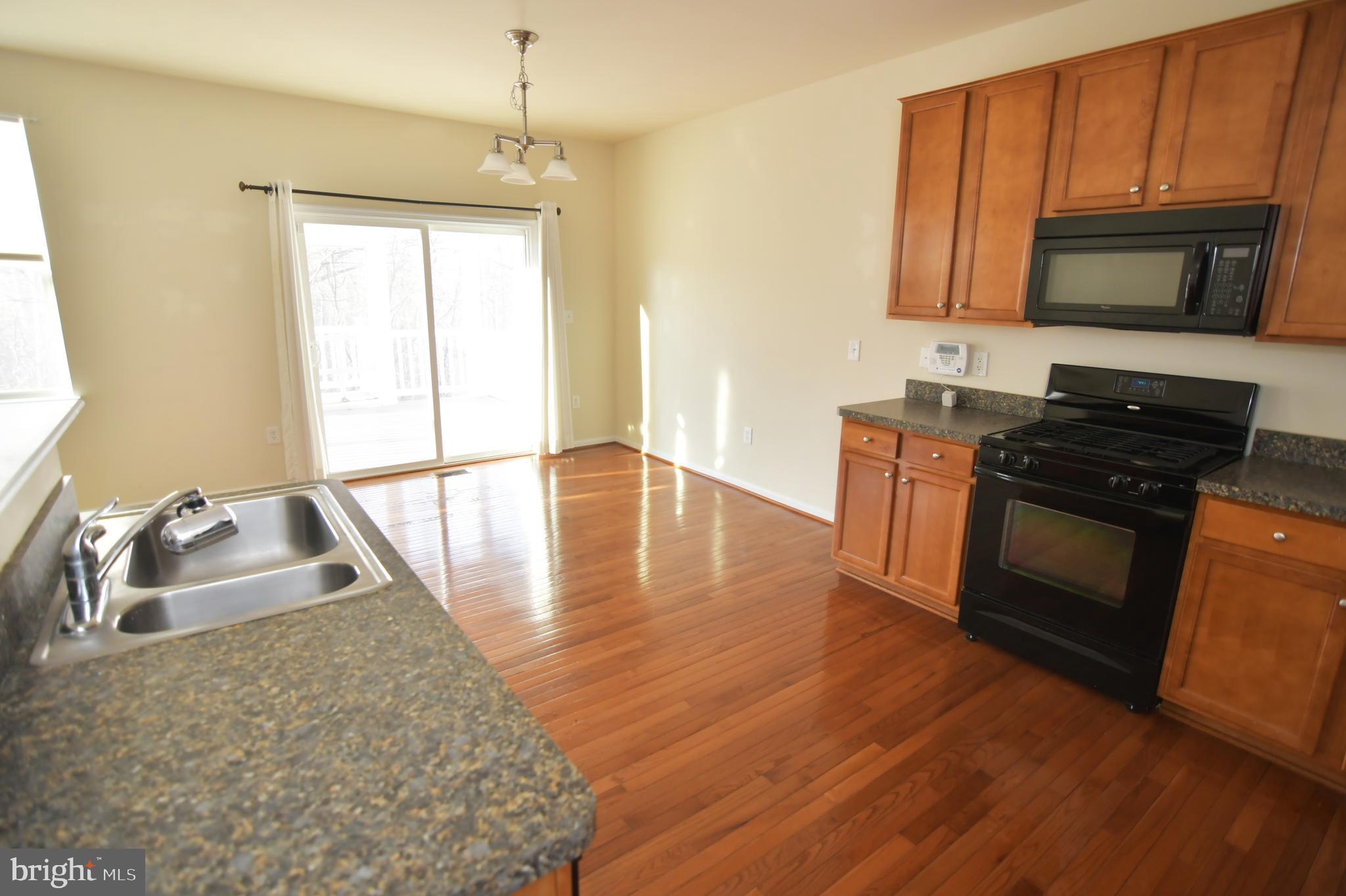 WAKELAND MANOR - Residential