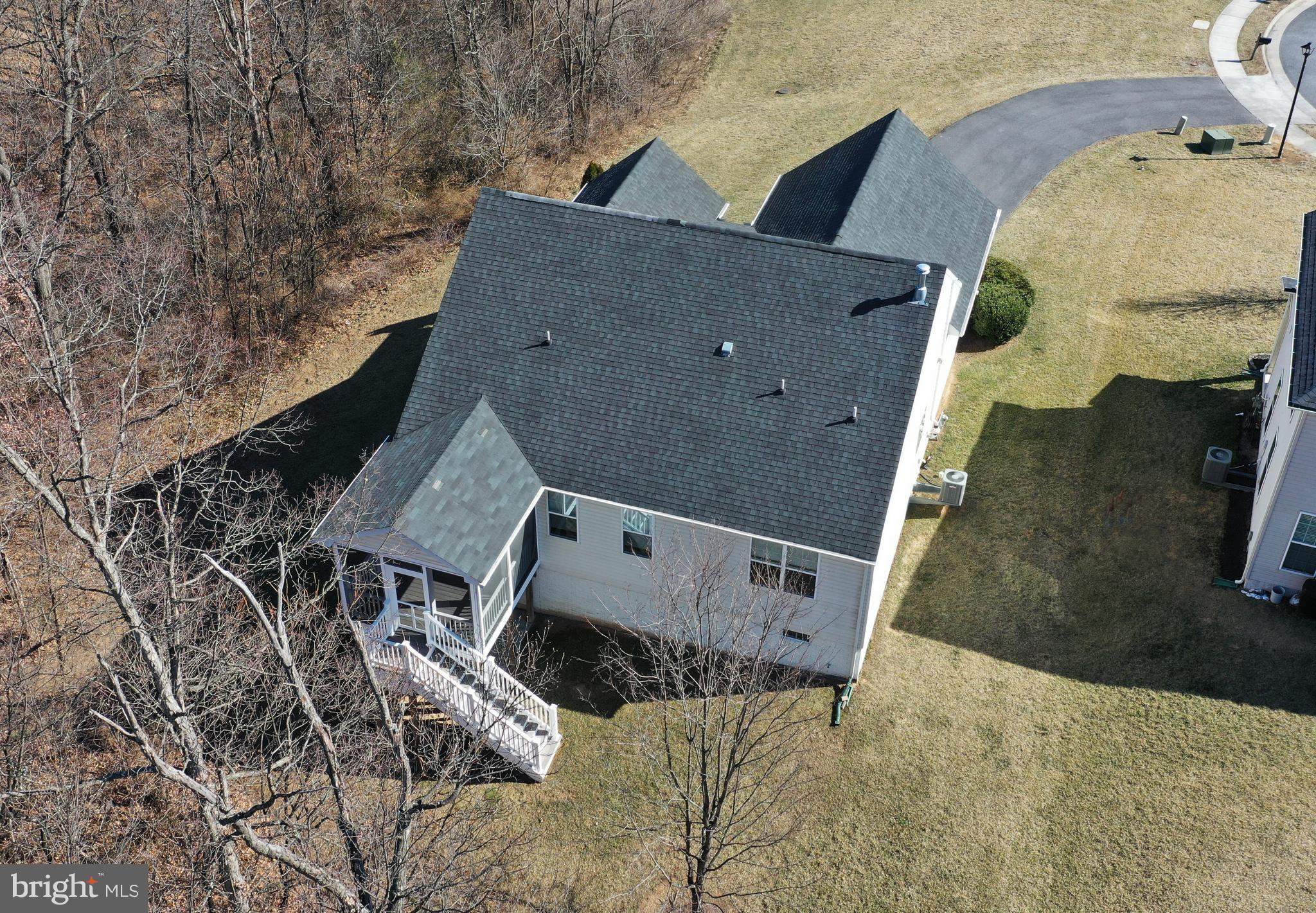 WAKELAND MANOR - Residential